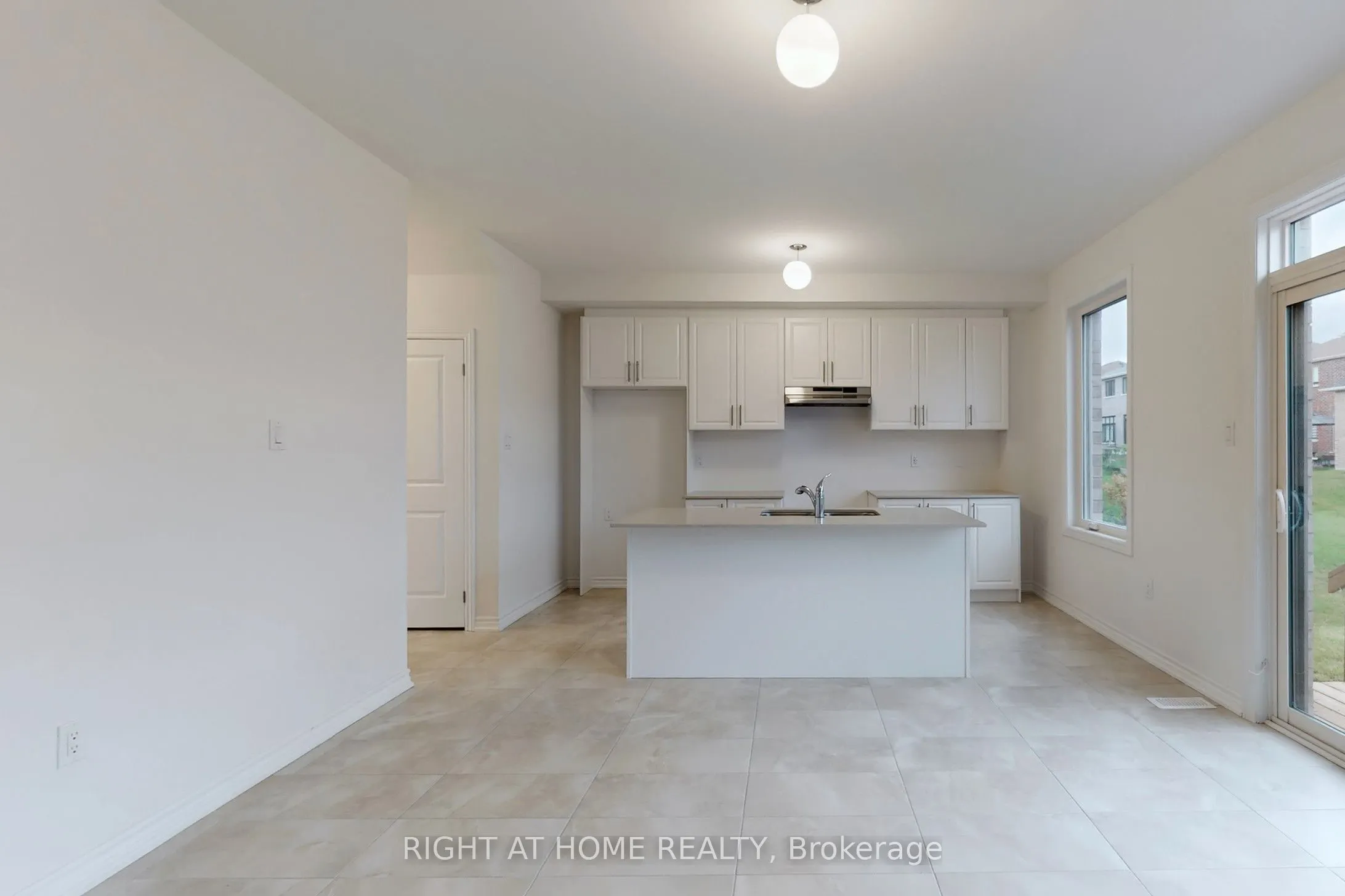 40 Ainslie Hill Crescent
