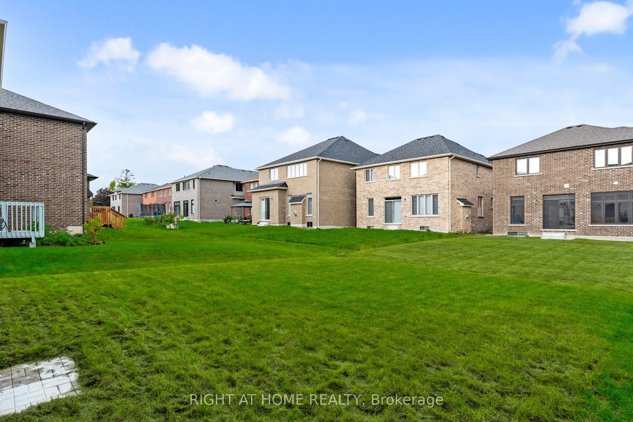 40 Ainslie Hill Crescent