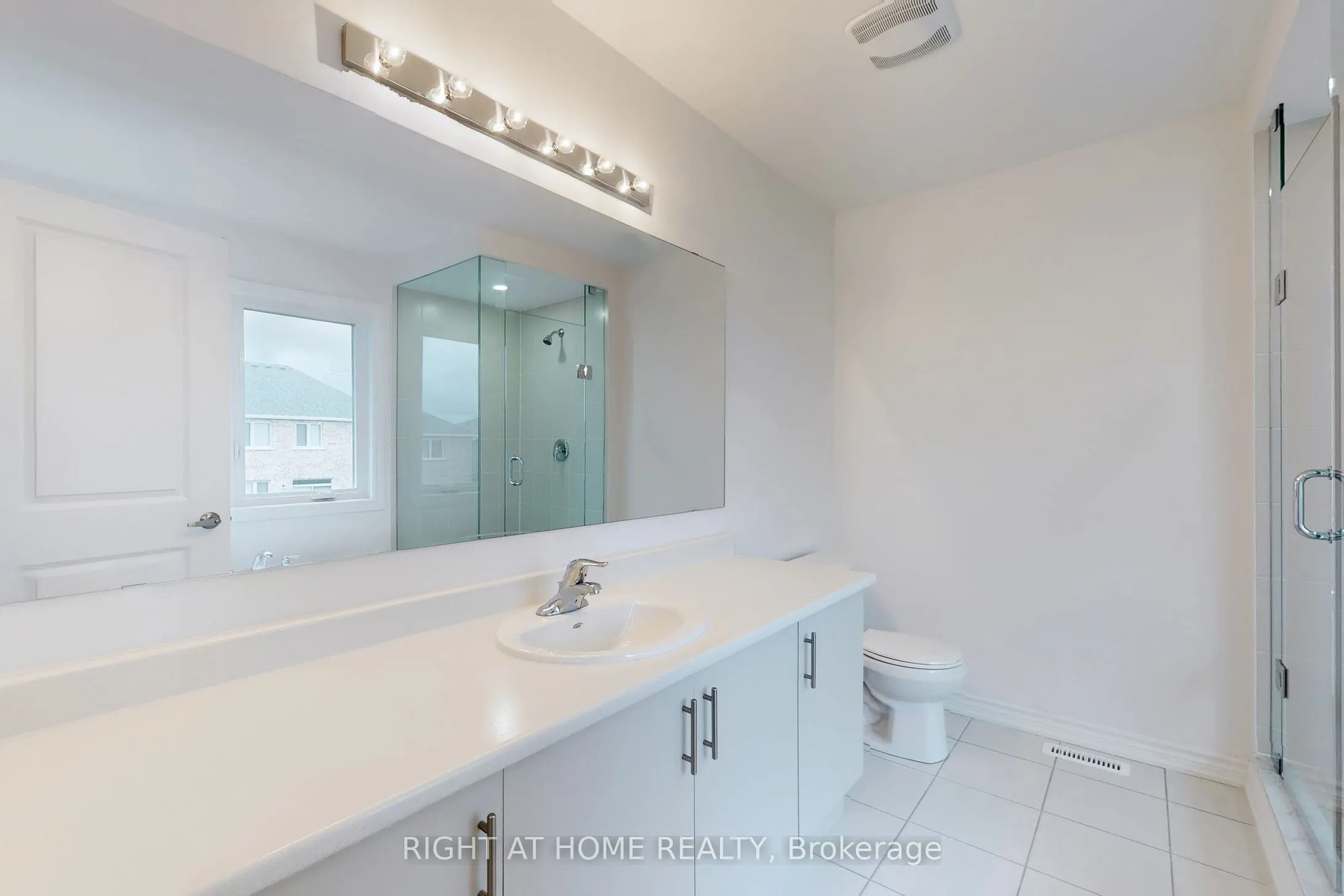 40 Ainslie Hill Crescent
