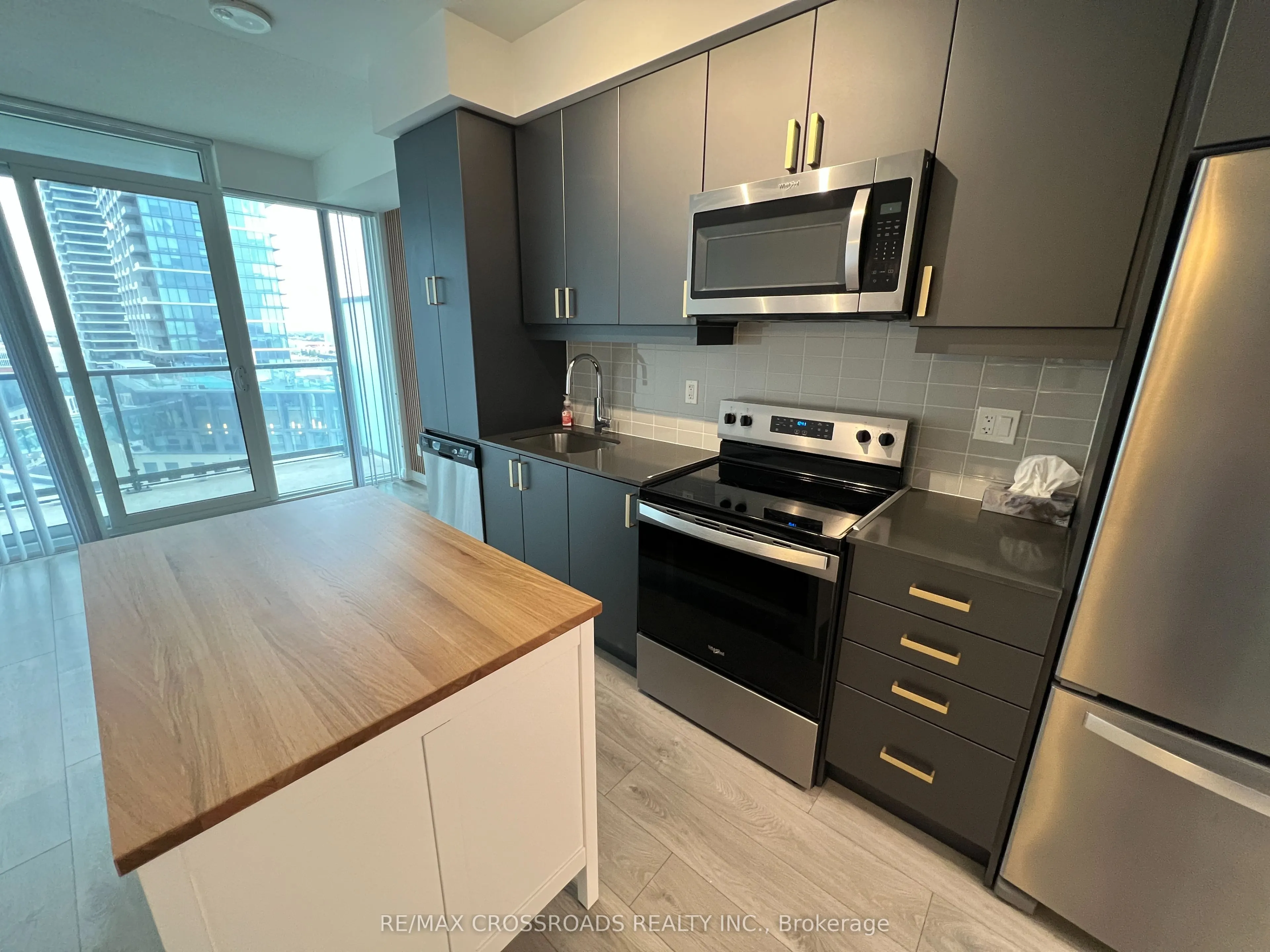 7895 Jane Street, #1110