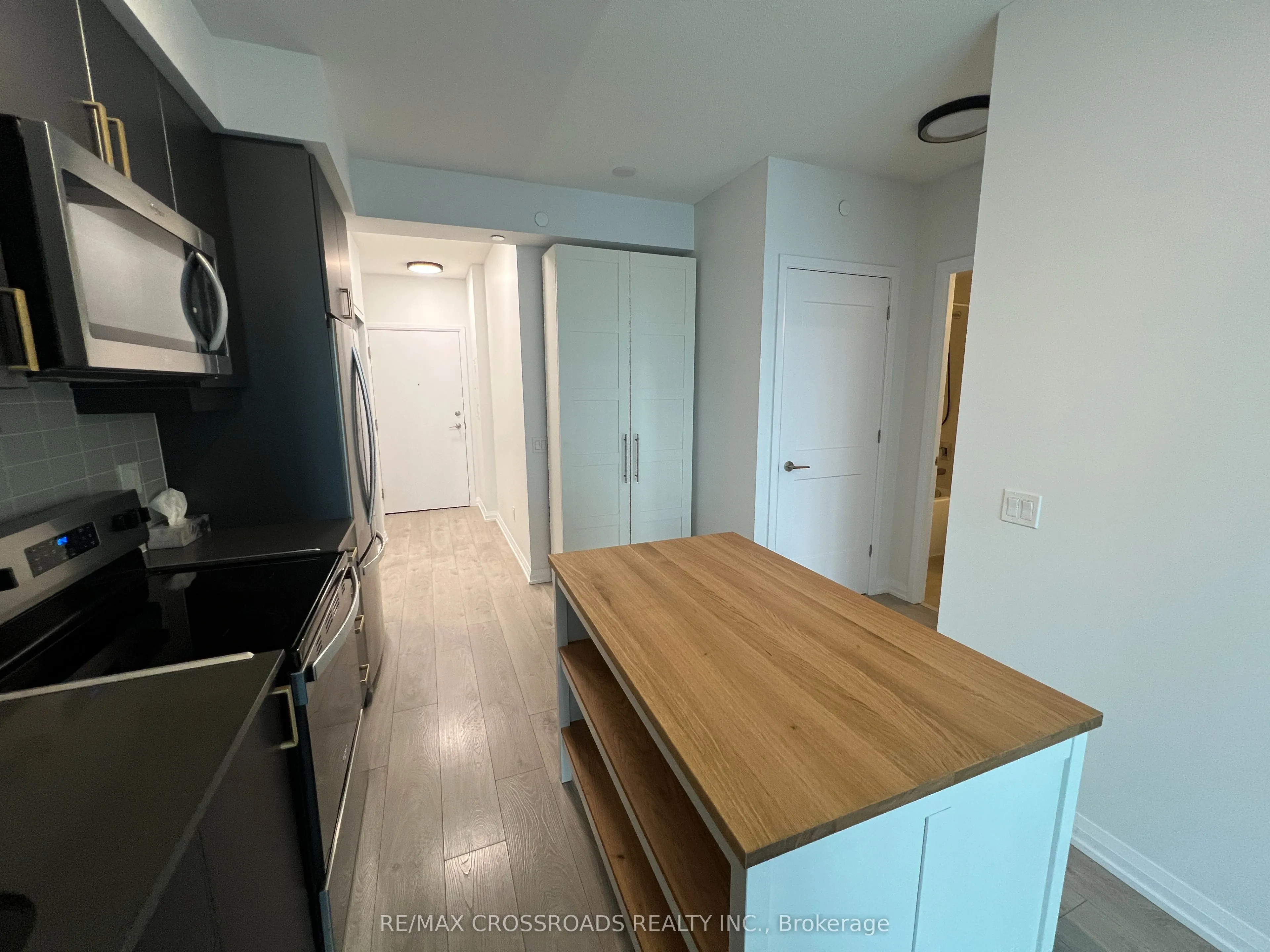 7895 Jane Street, #1110