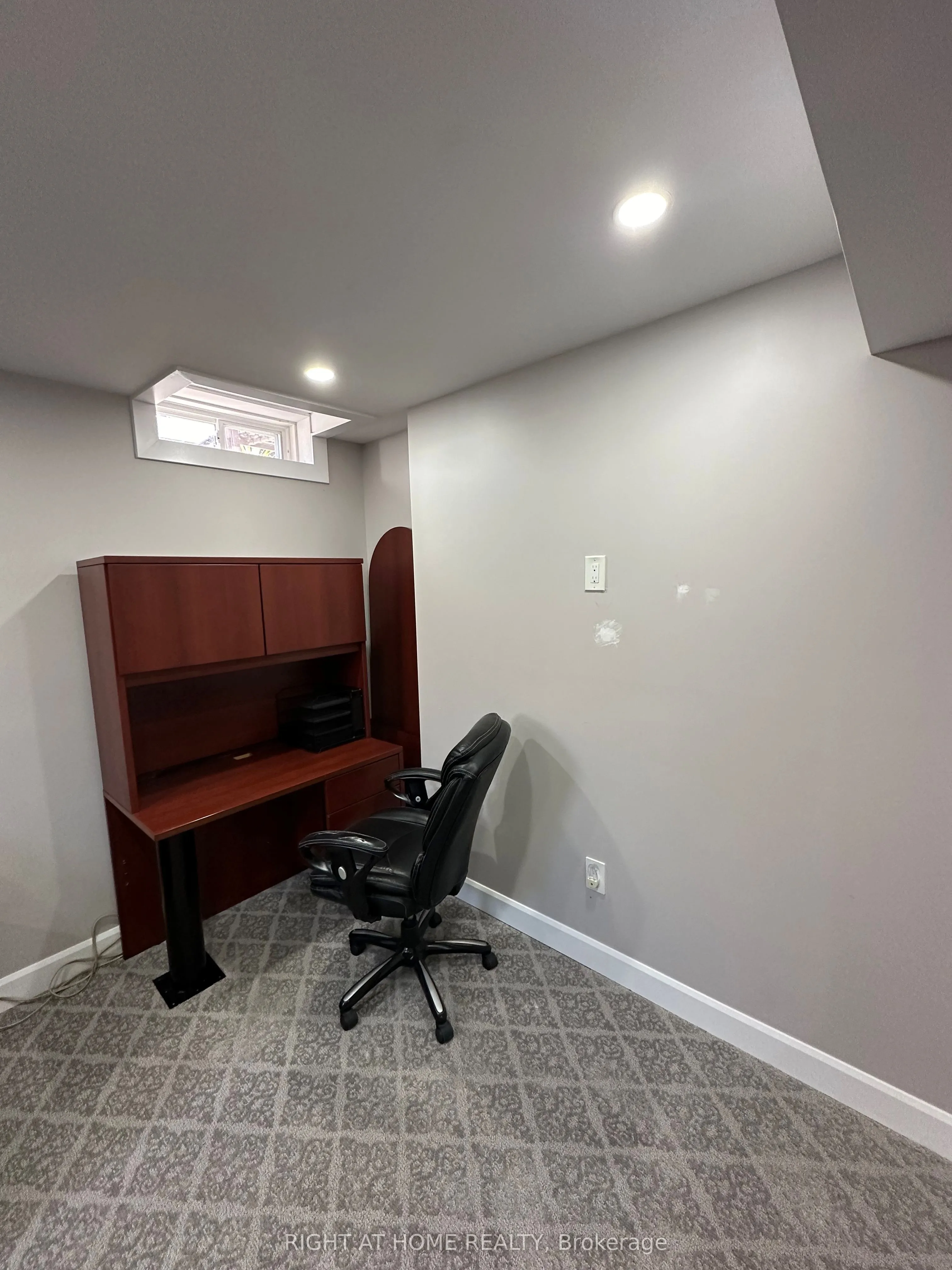 53 Burnaby Drive, #Basement