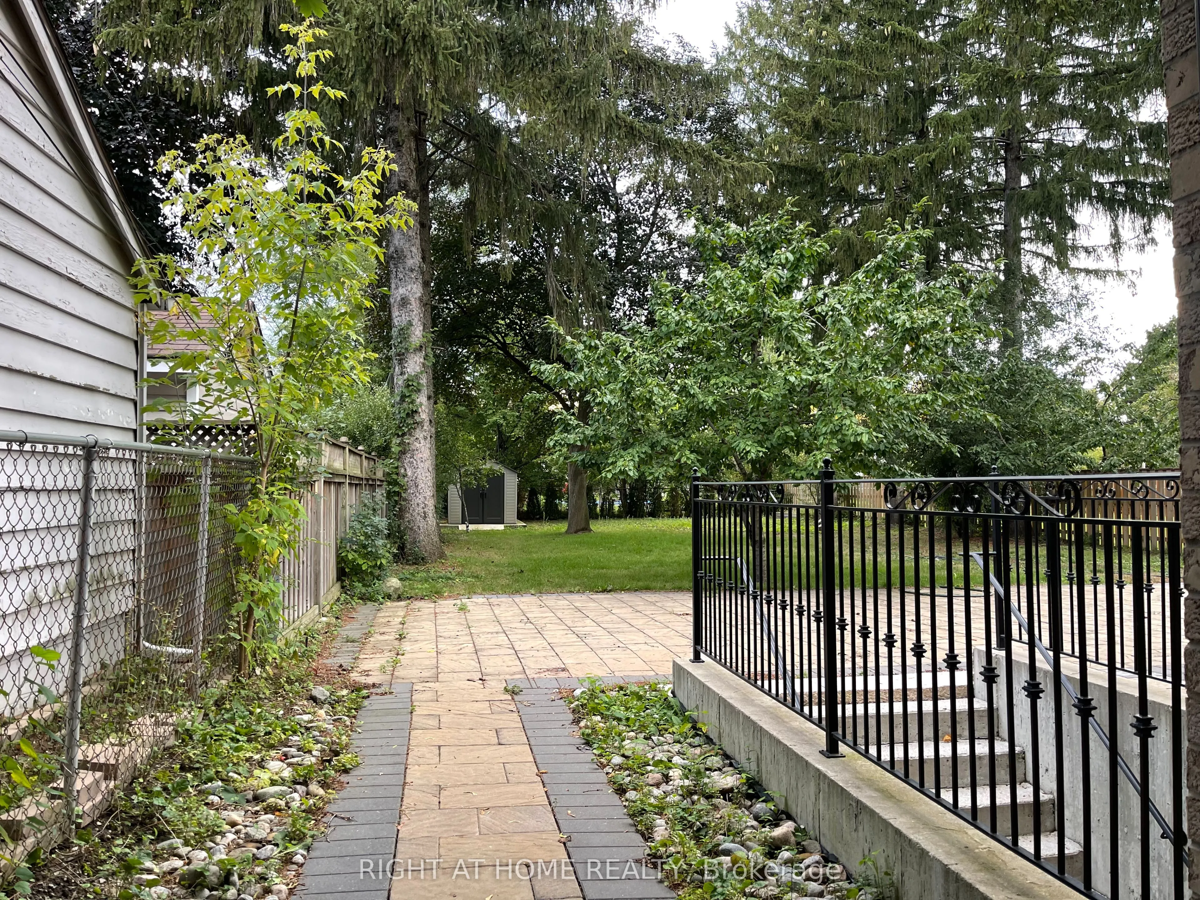 182 Sussex Avenue, #bsmt.