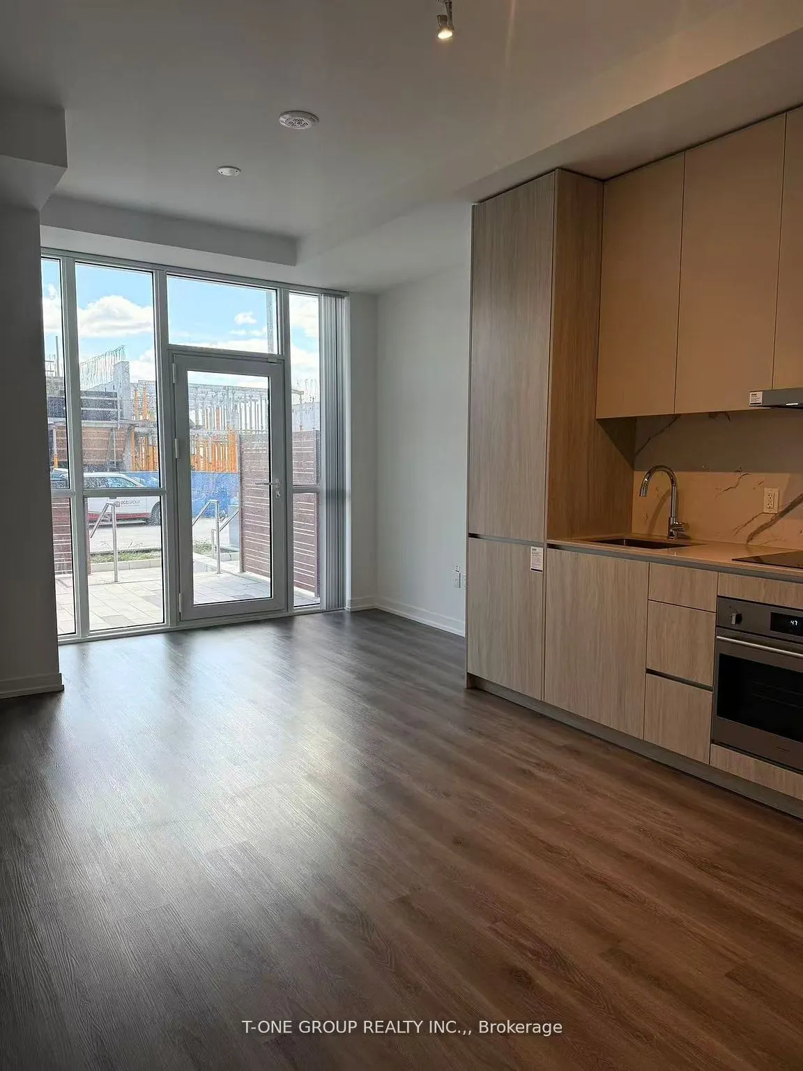 28 Interchange Way, #108
