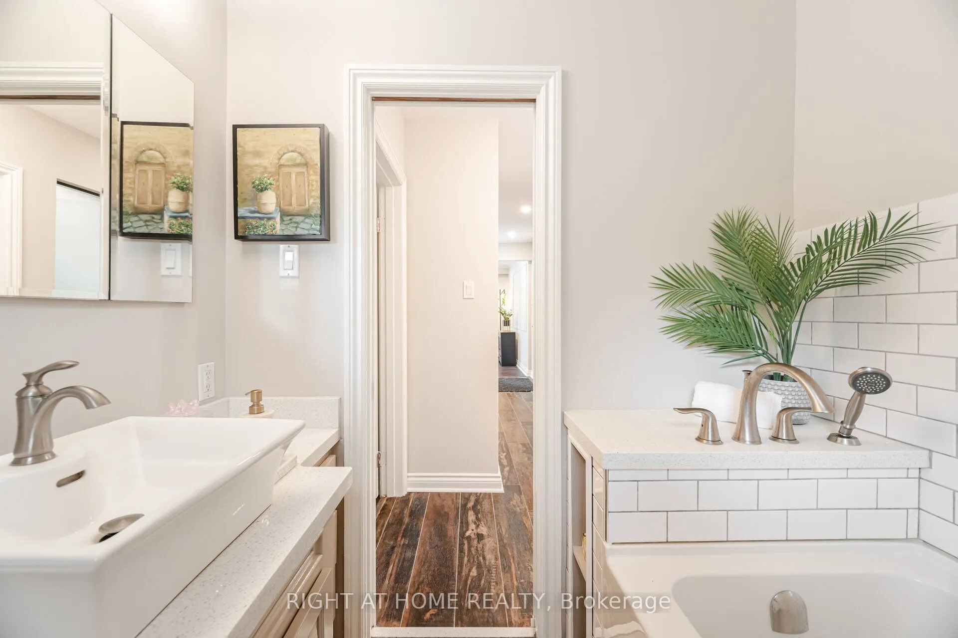 15 Kemano Road, #Main Floor
