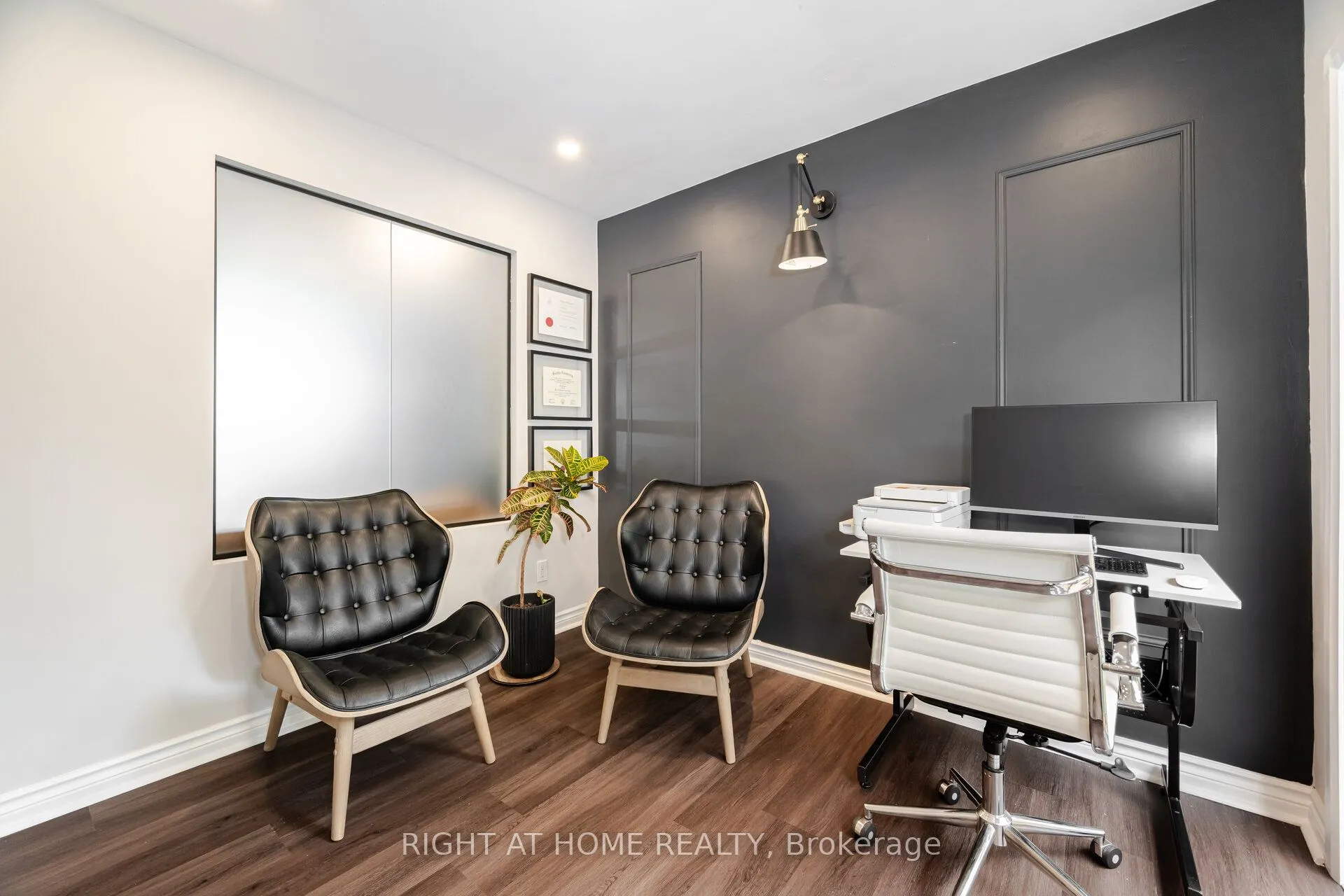 15 Kemano Road, #Main Floor