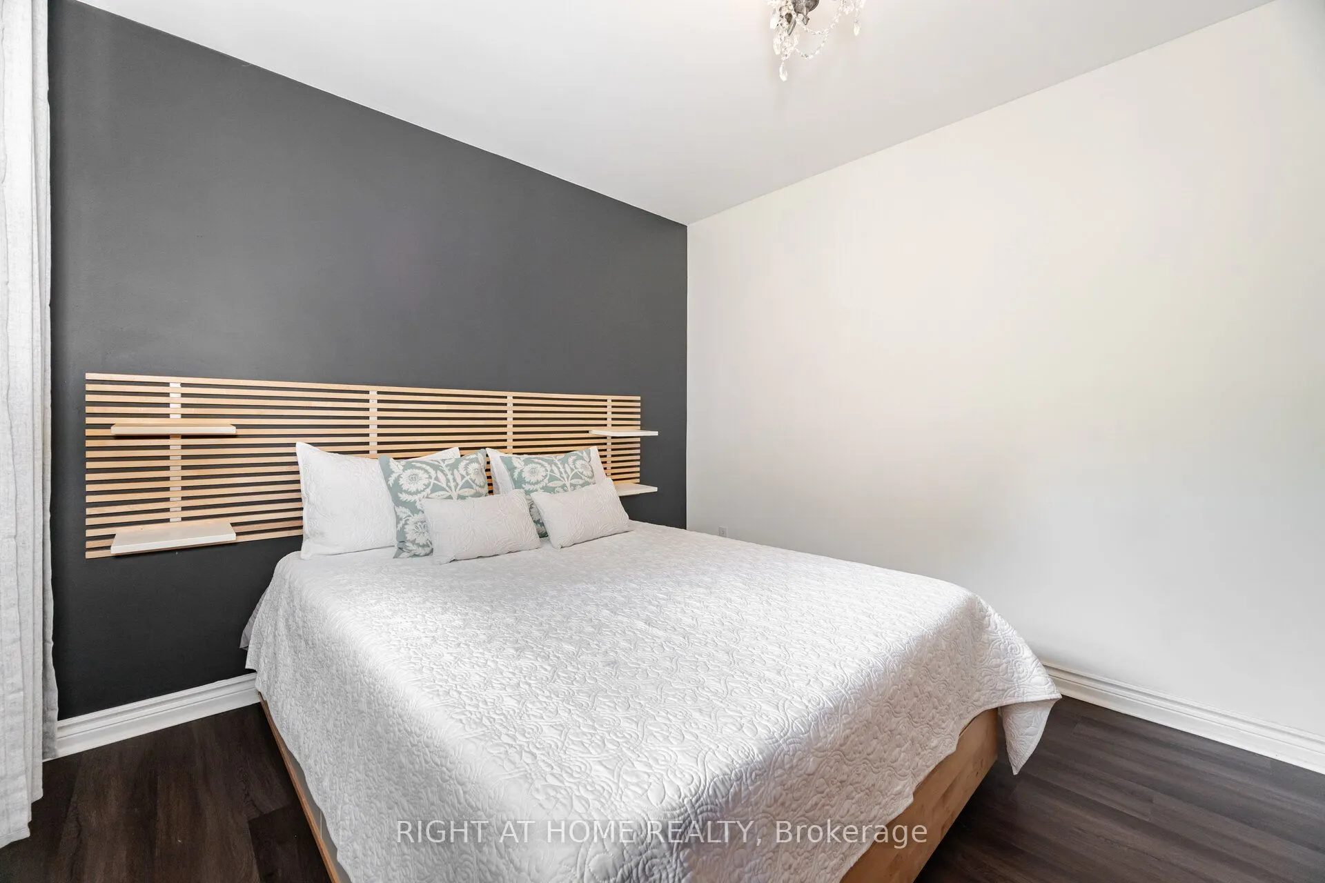 15 Kemano Road, #Main Floor