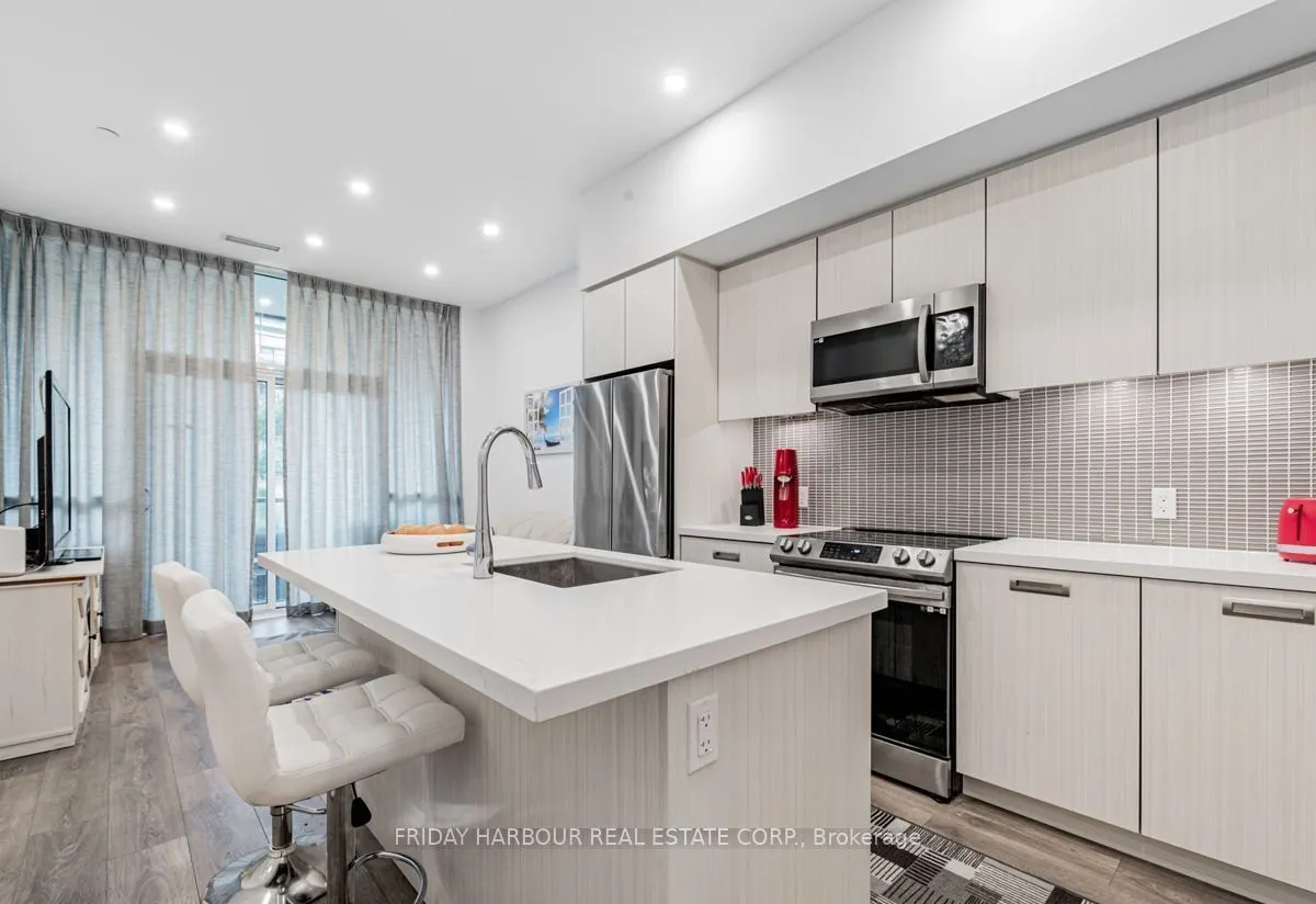 415 Sea Ray Avenue, #126