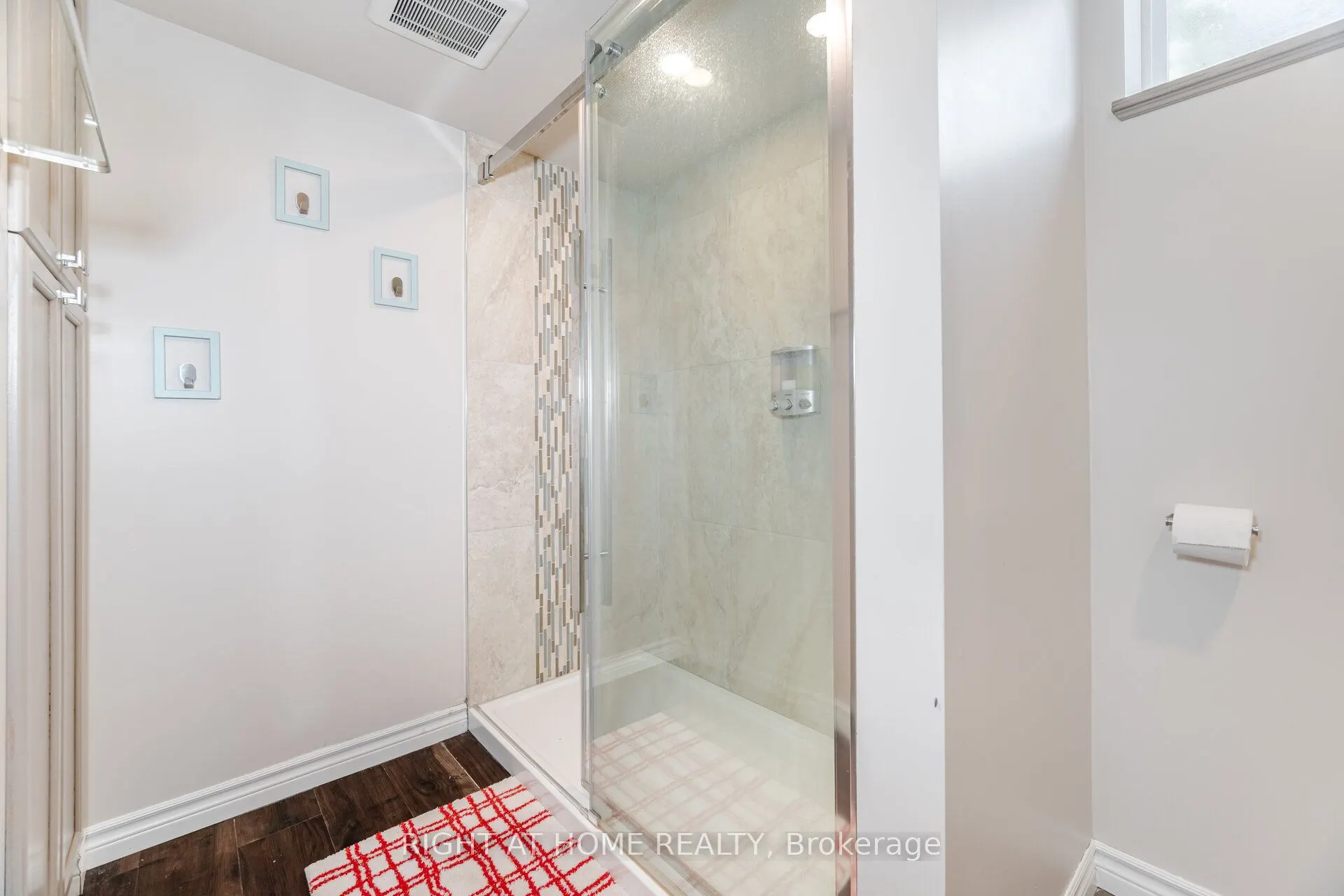 15 Kemano Road, #Lower