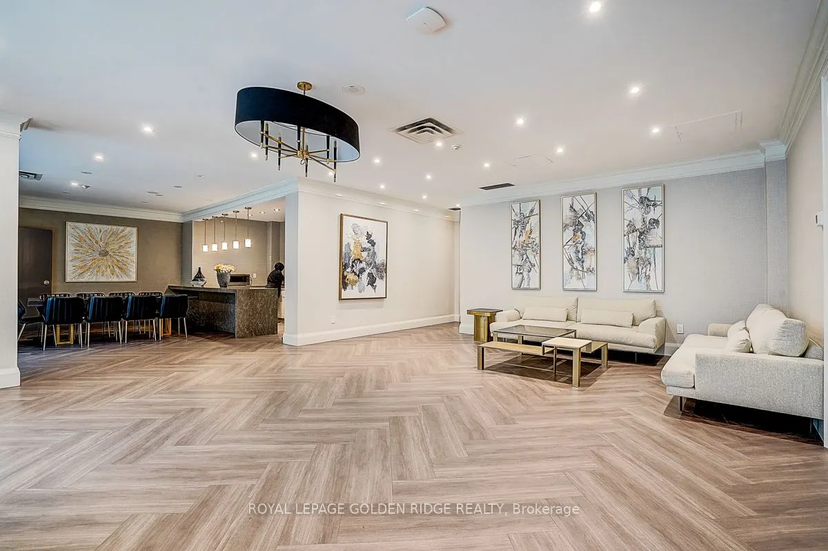 7905 Bayview Avenue, #604