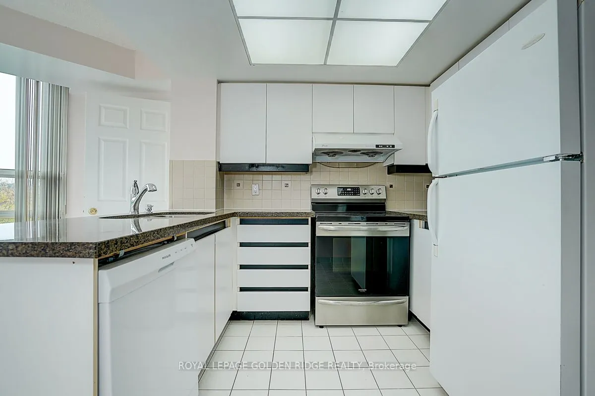 7905 Bayview Avenue, #604