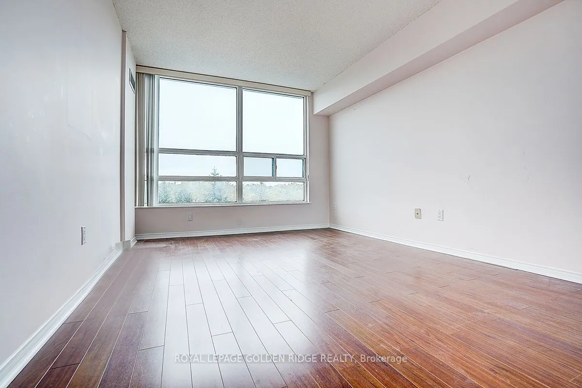 7905 Bayview Avenue, #604