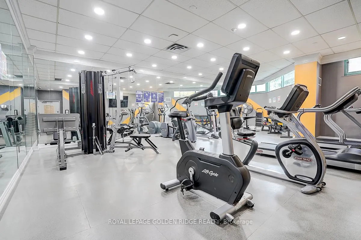 7905 Bayview Avenue, #604