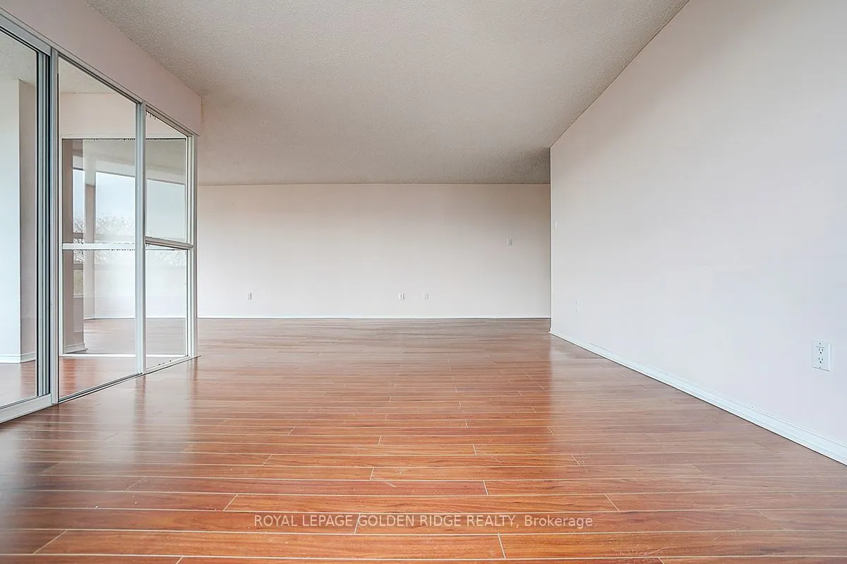 7905 Bayview Avenue, #604