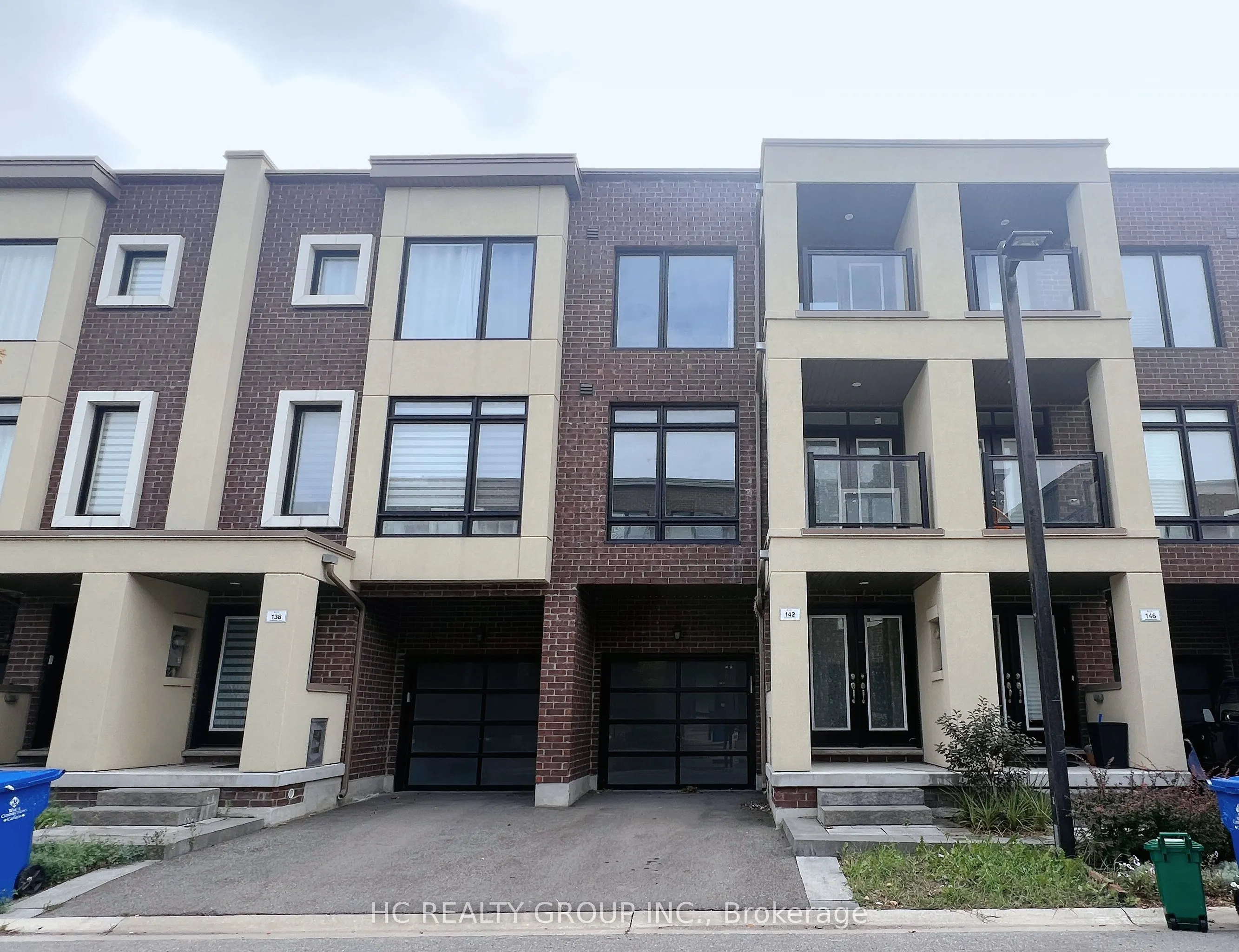 142 Moneypenny Place
