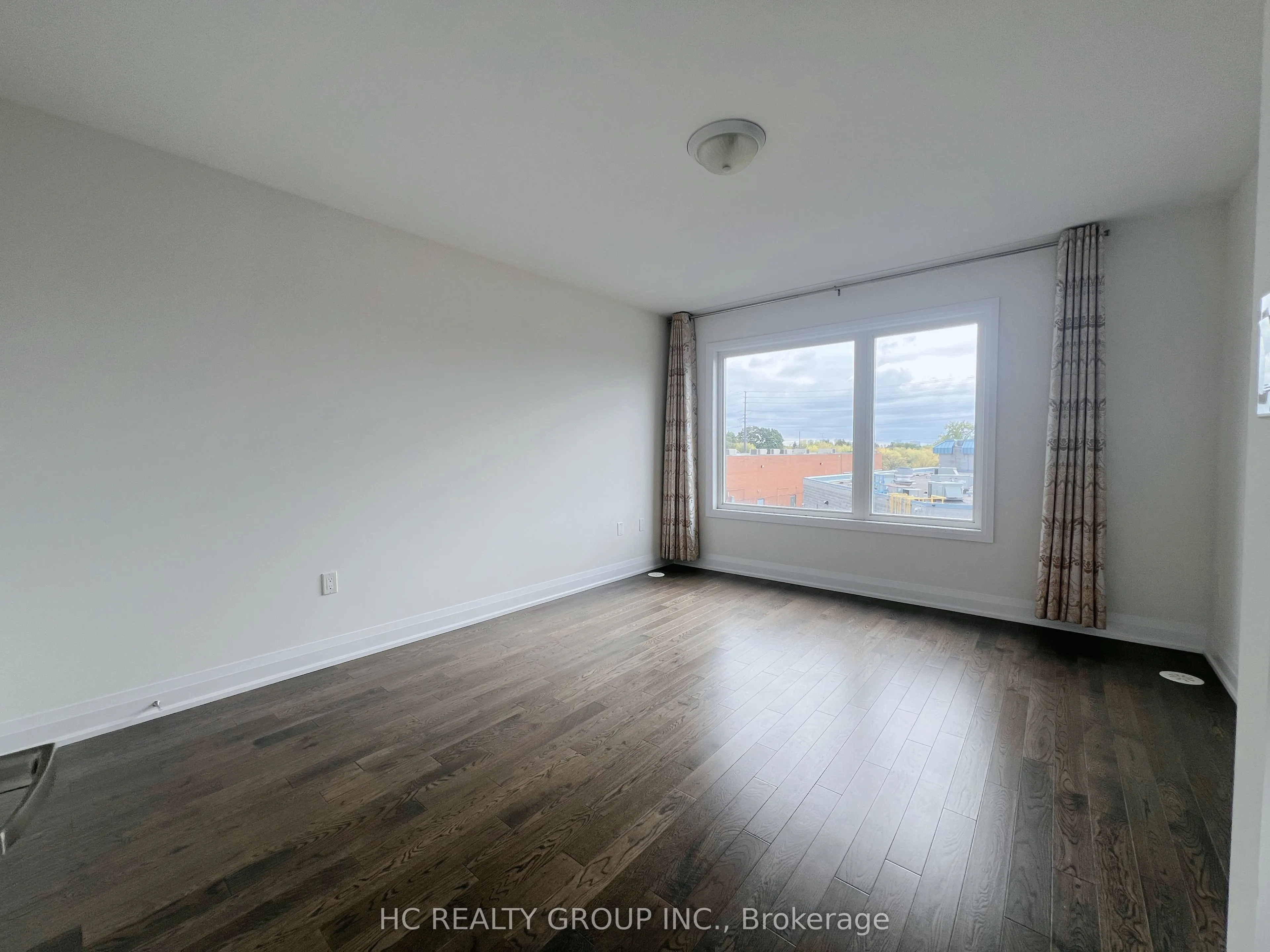 142 Moneypenny Place
