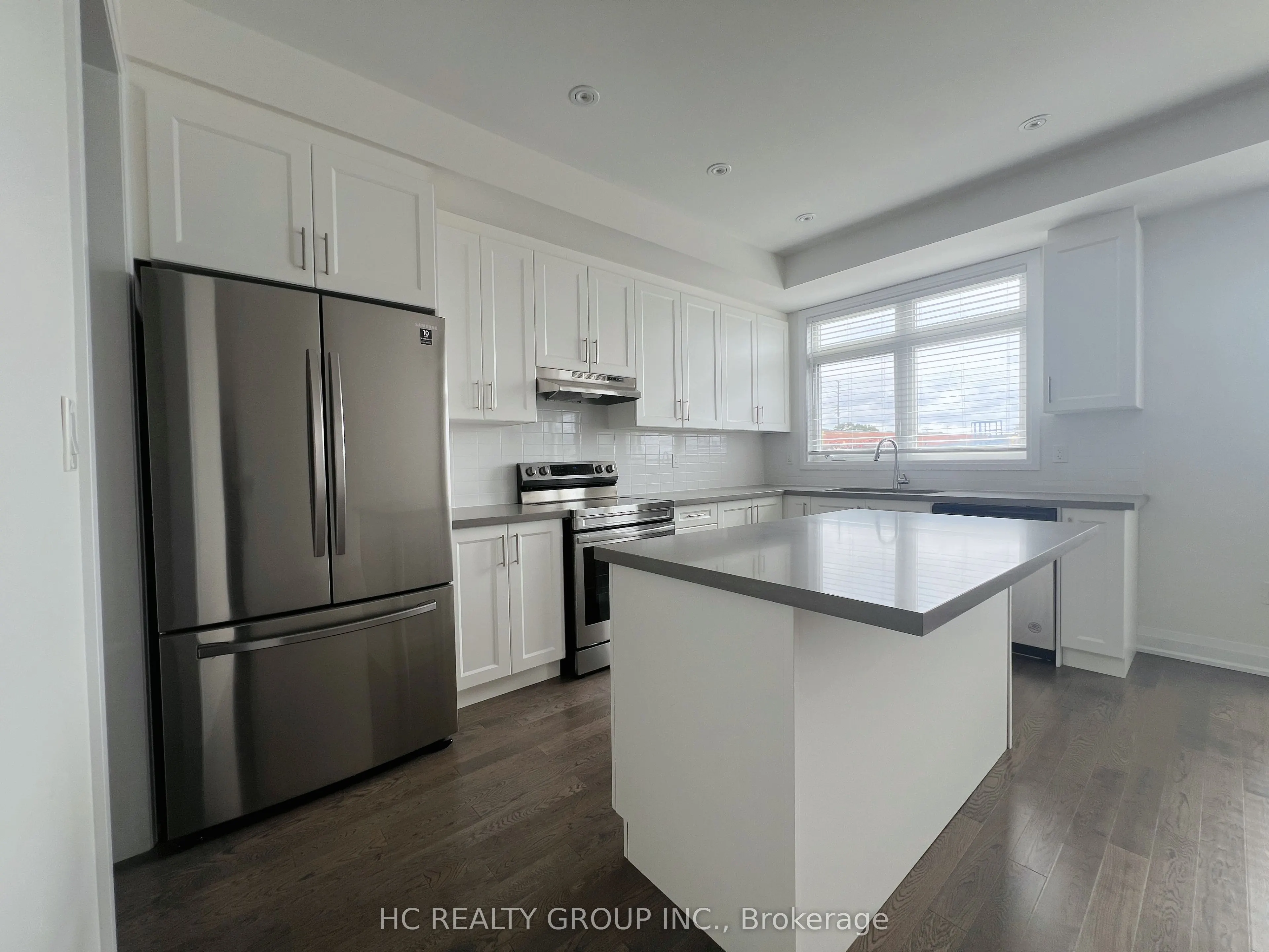 142 Moneypenny Place