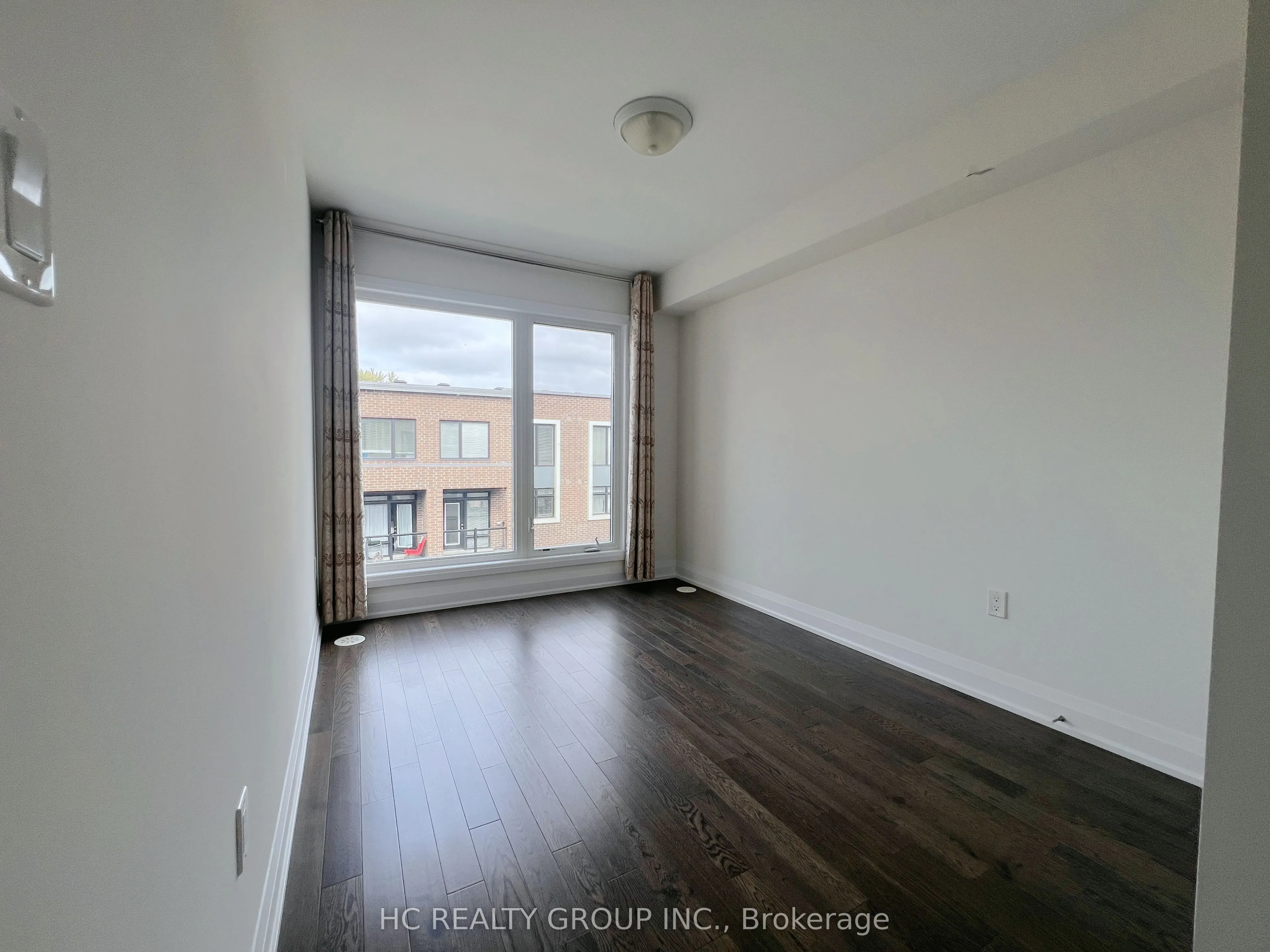 142 Moneypenny Place