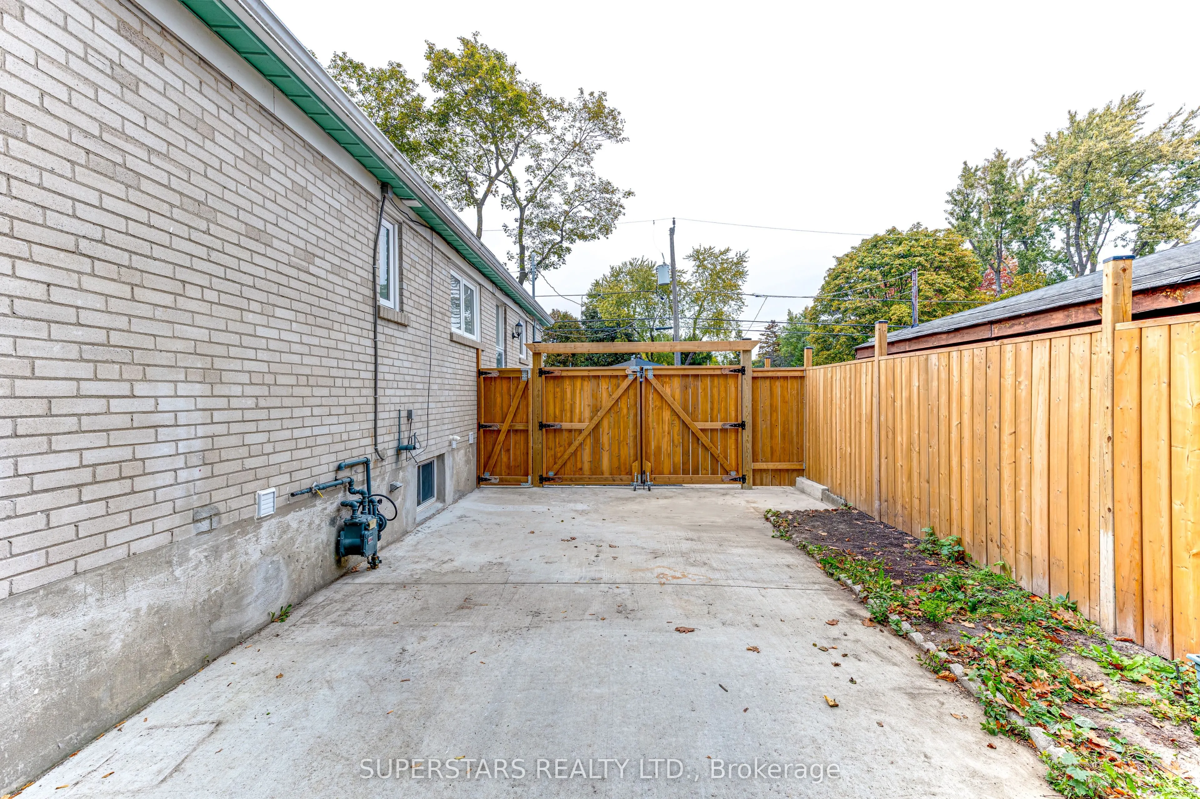332 Taylor Mills Drive S