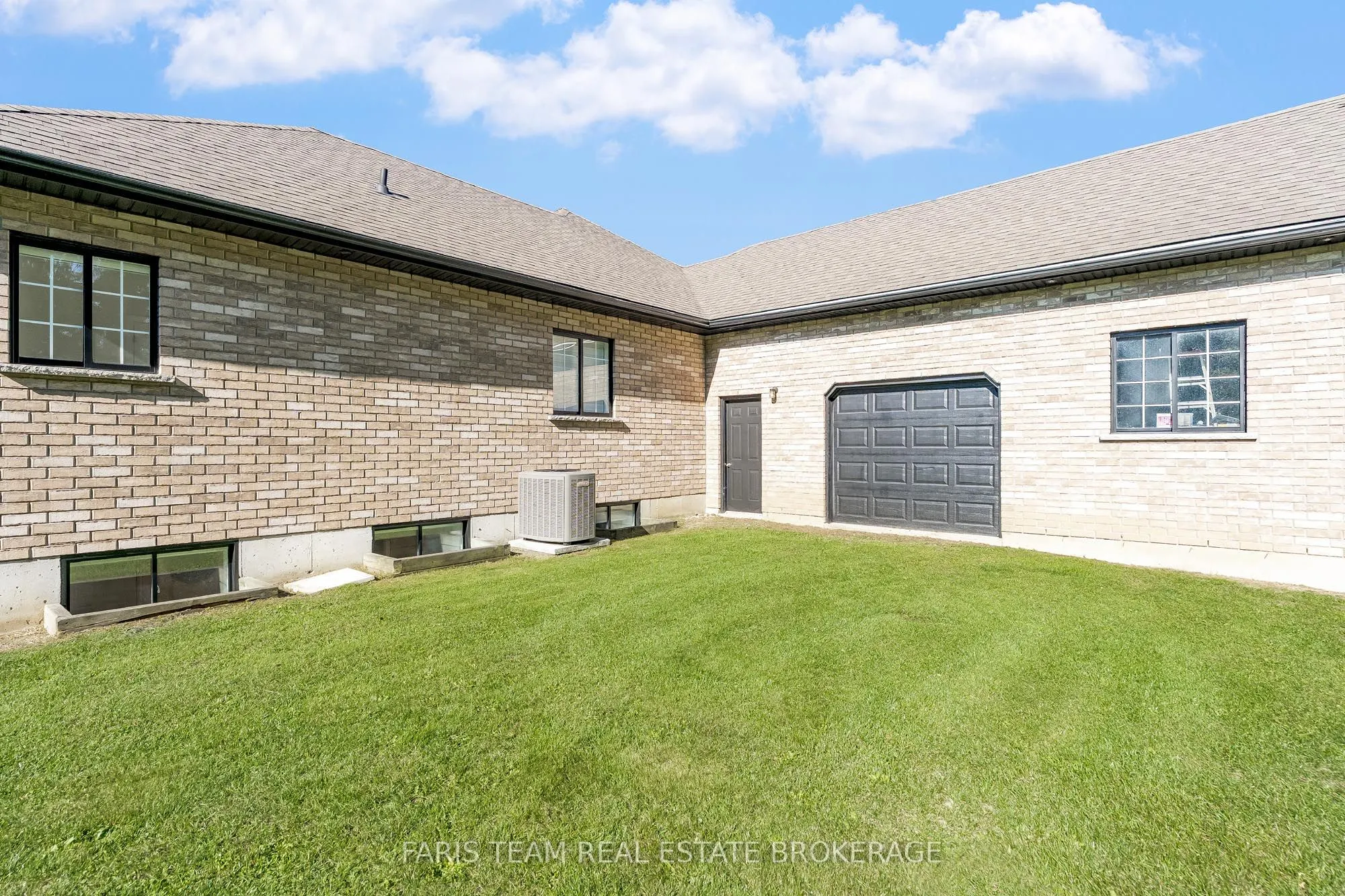 39 Vanderpost Crescent
