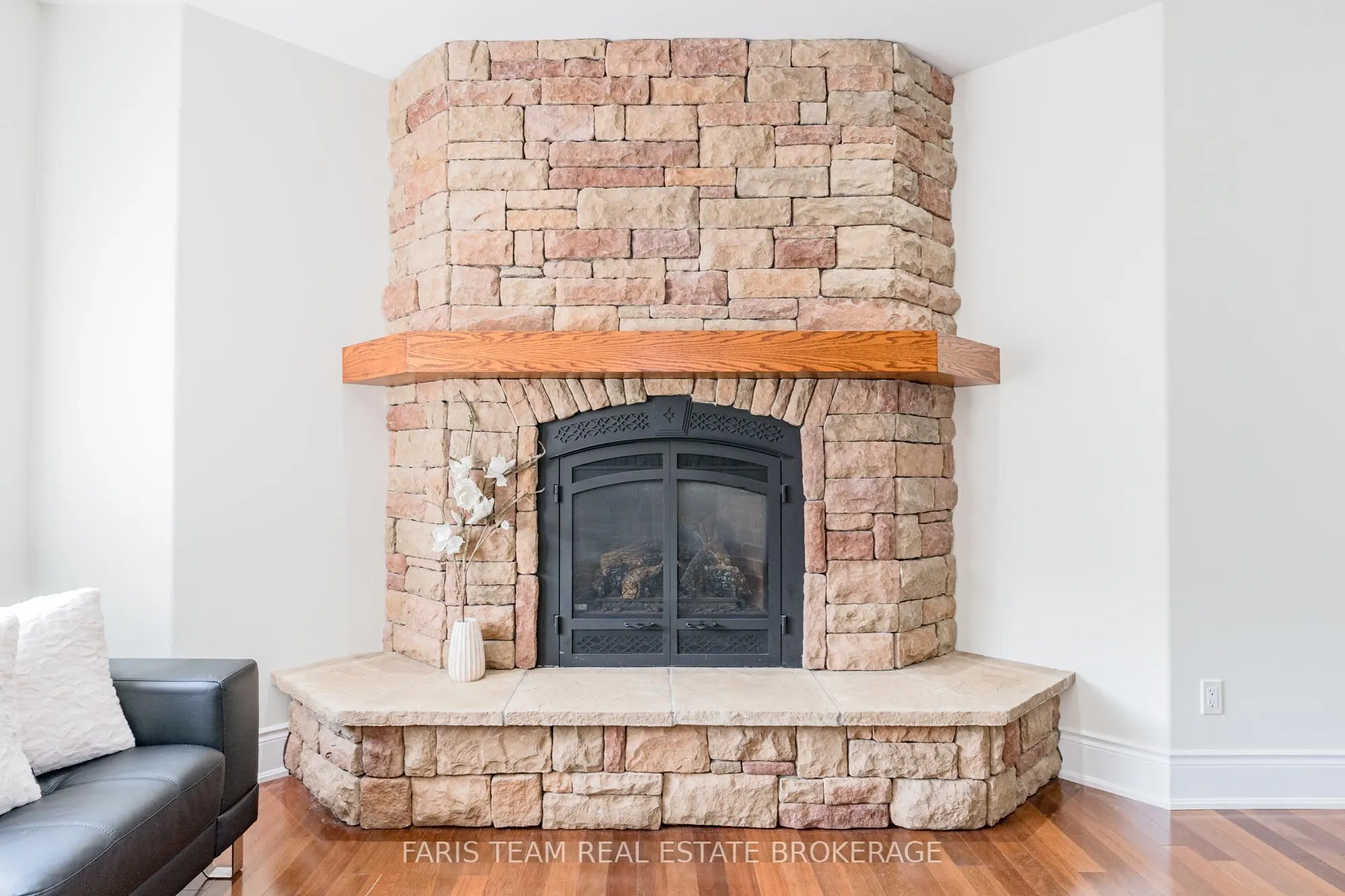 39 Vanderpost Crescent
