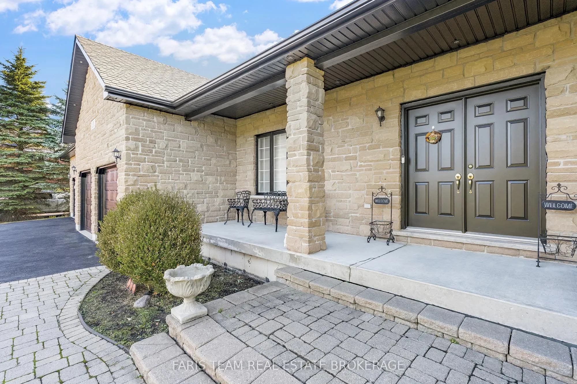 39 Vanderpost Crescent