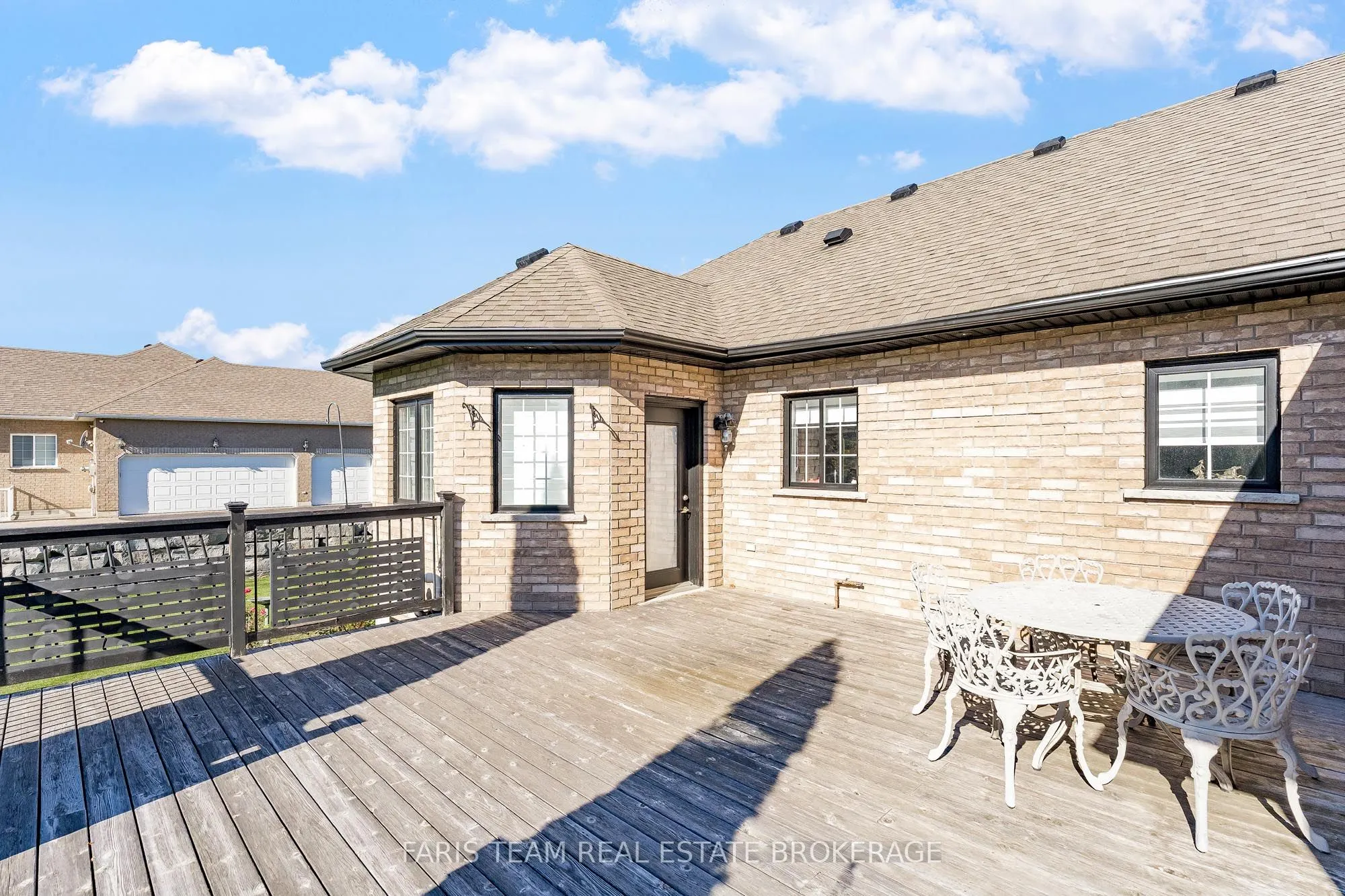 39 Vanderpost Crescent