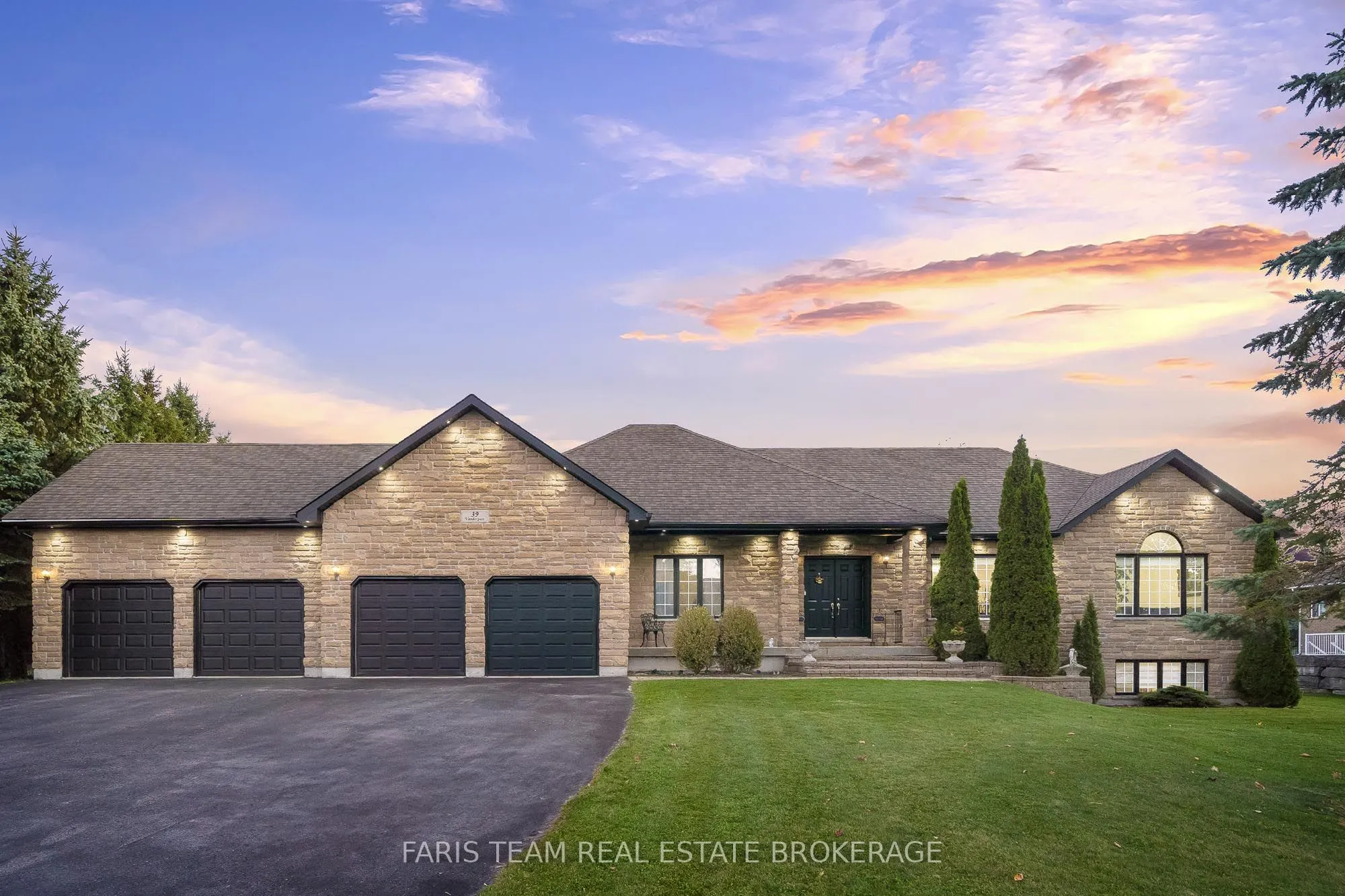 39 Vanderpost Crescent