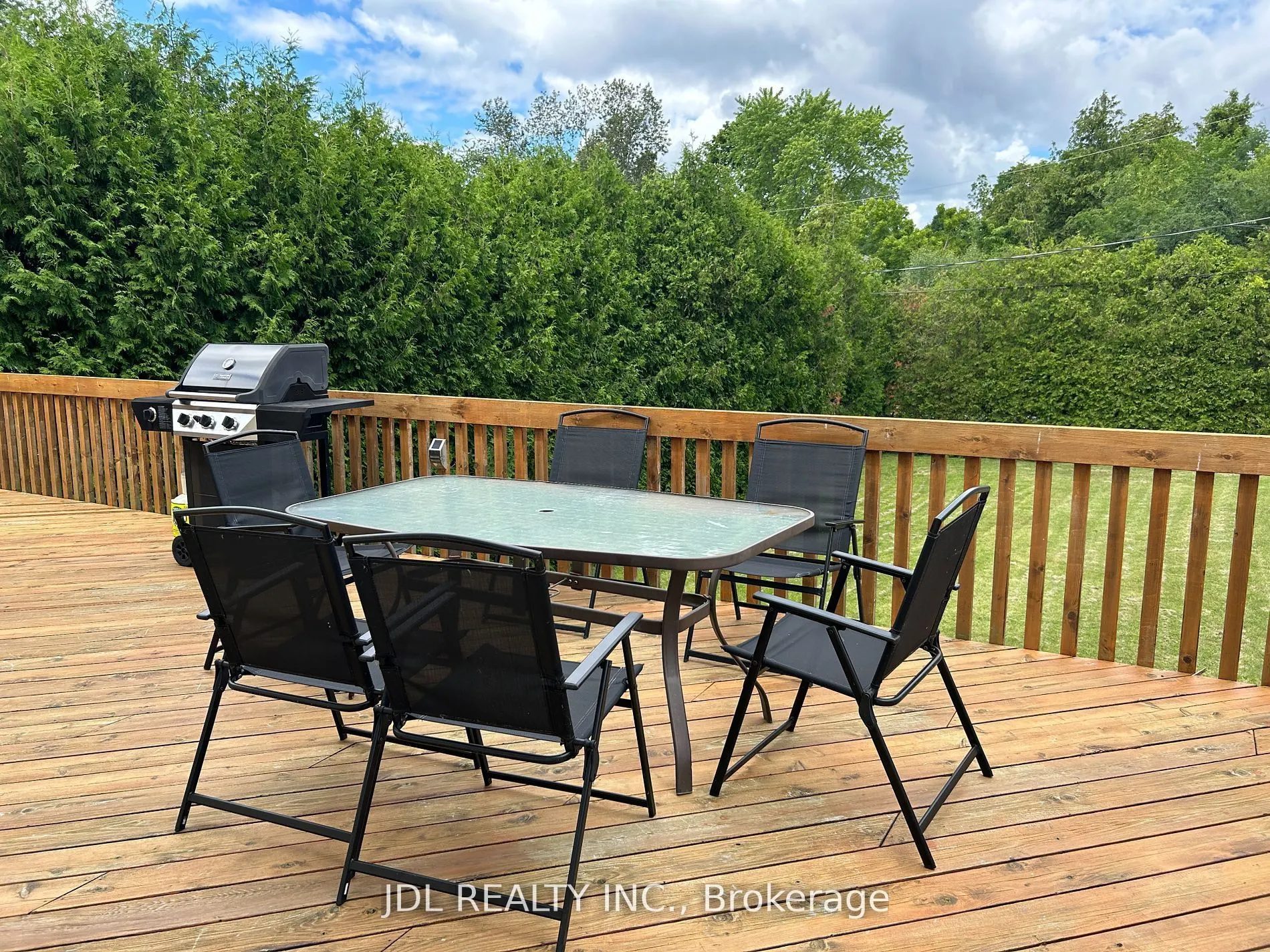 11 Red Robin Road, #Upper