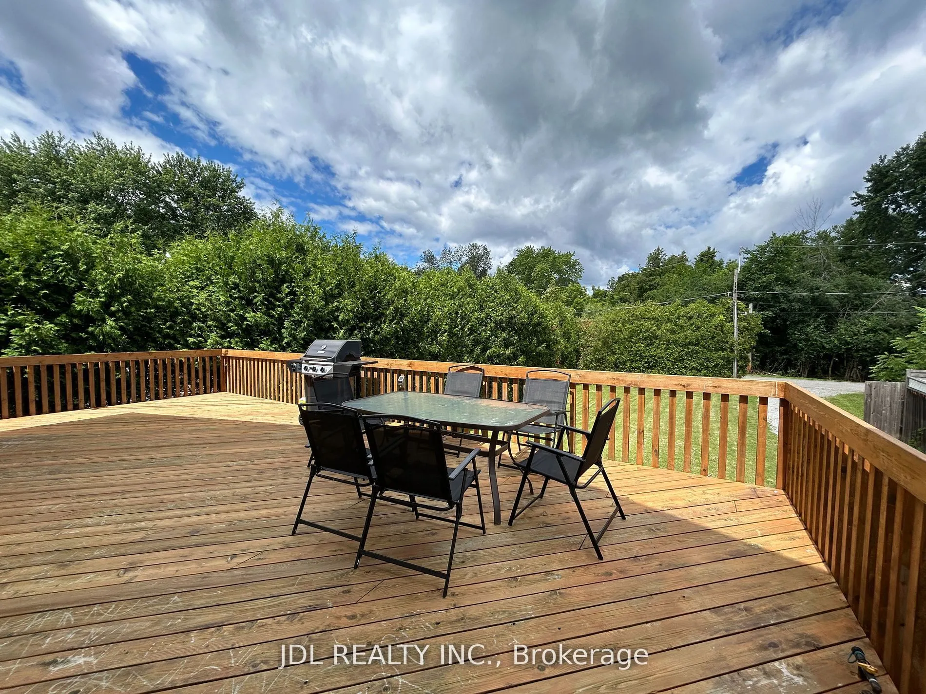 11 Red Robin Road, #Upper