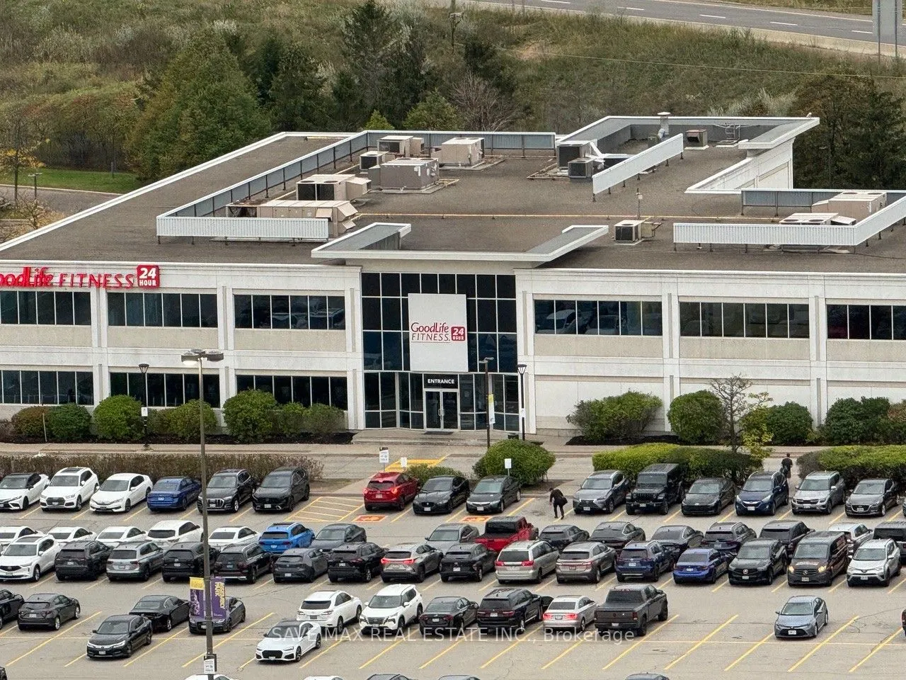 28 Interchange Way, #2215