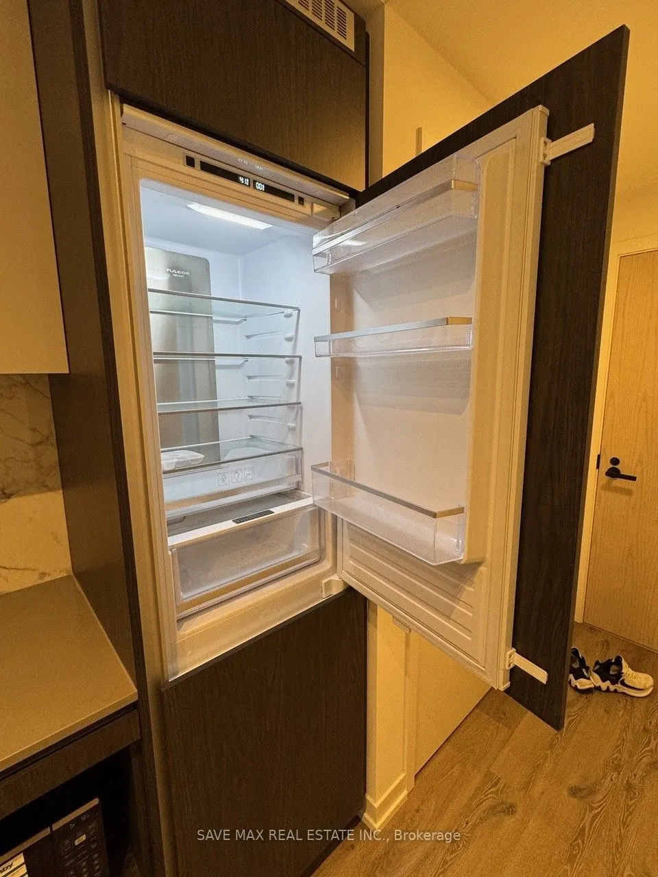 28 Interchange Way, #2215