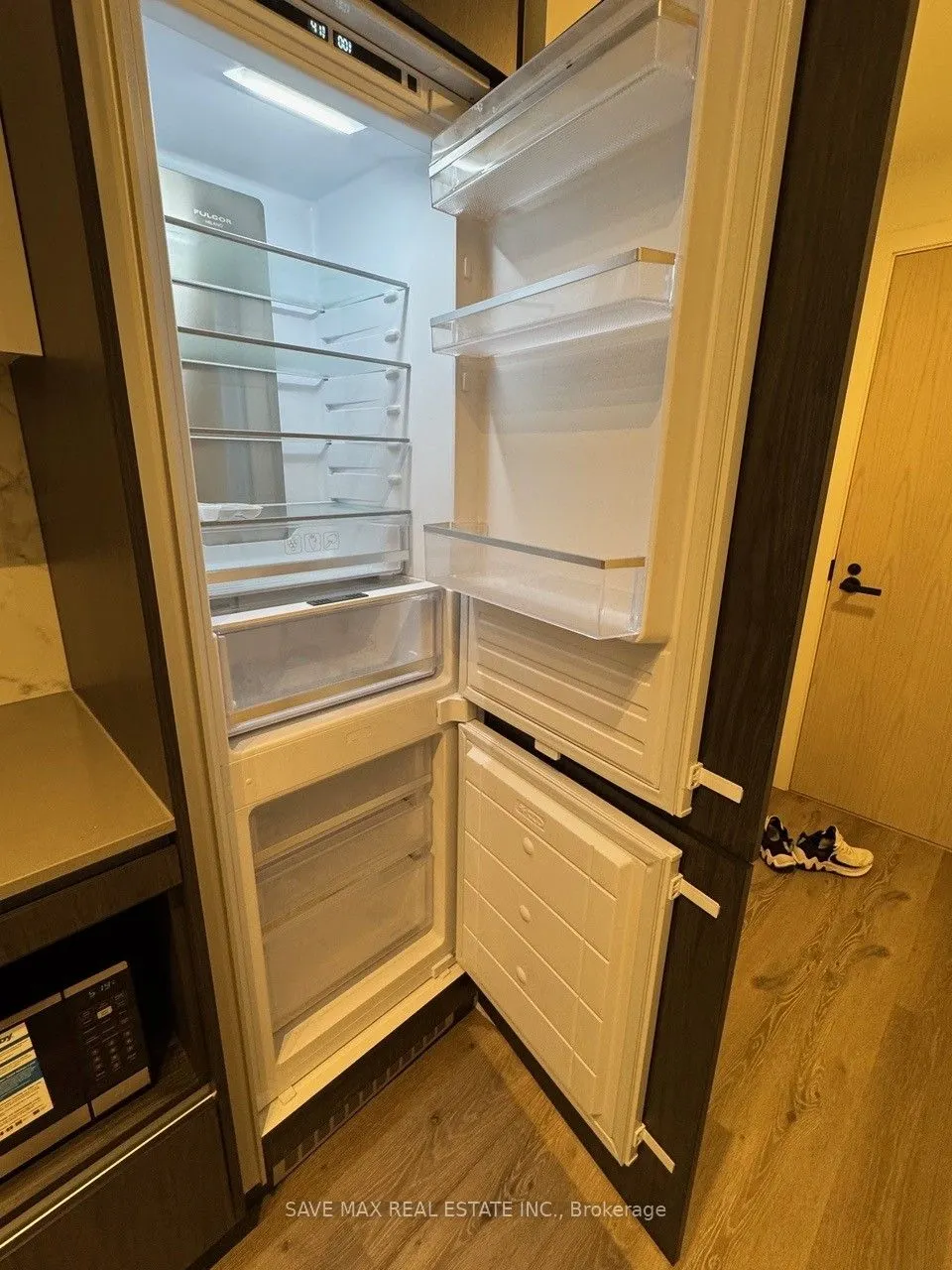 28 Interchange Way, #2215