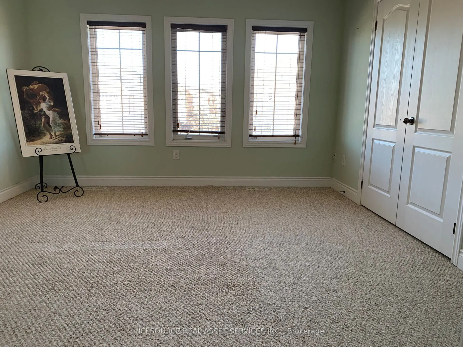 228 Vanda Drive