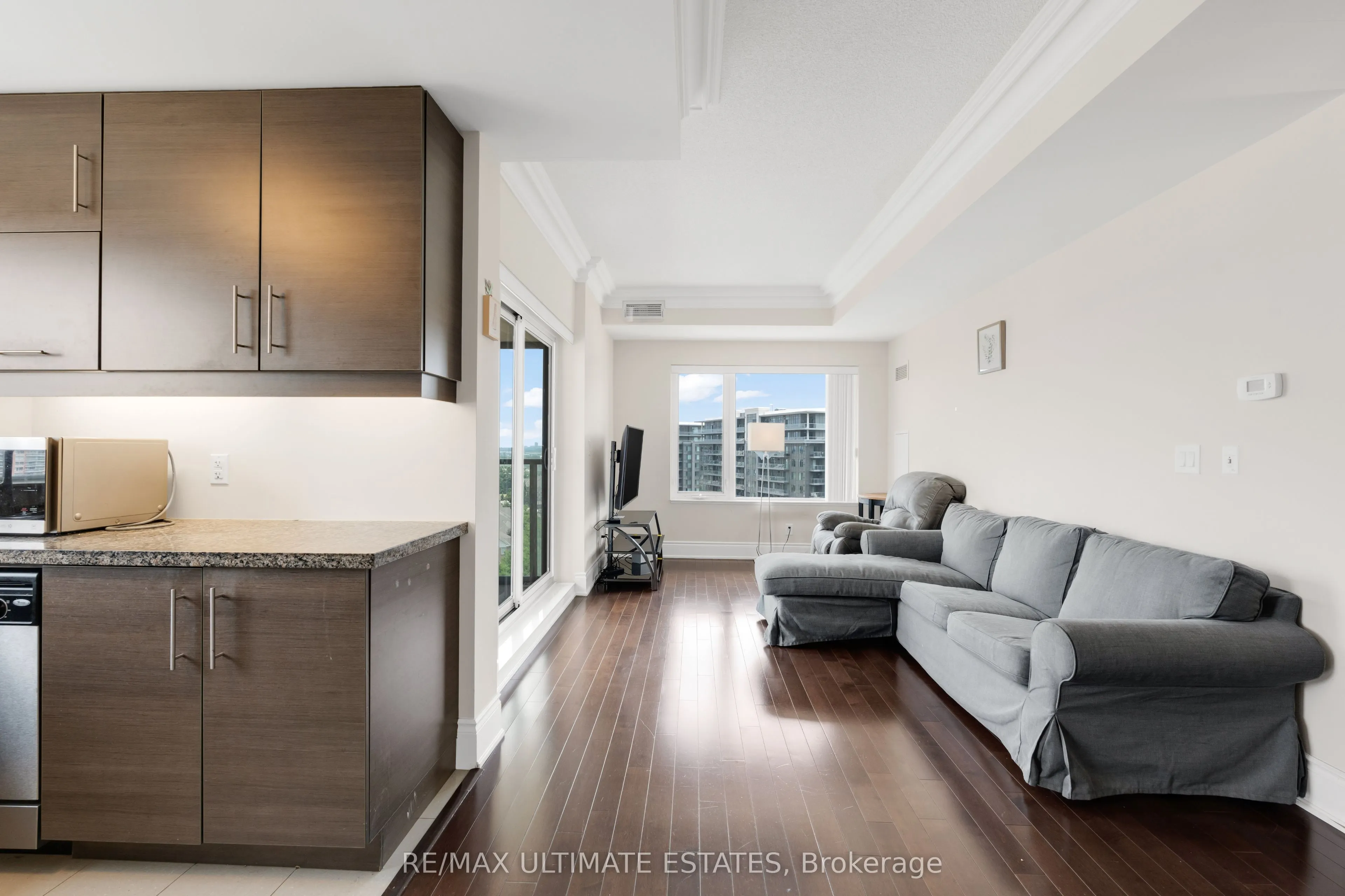 233 South Park Road, #1211