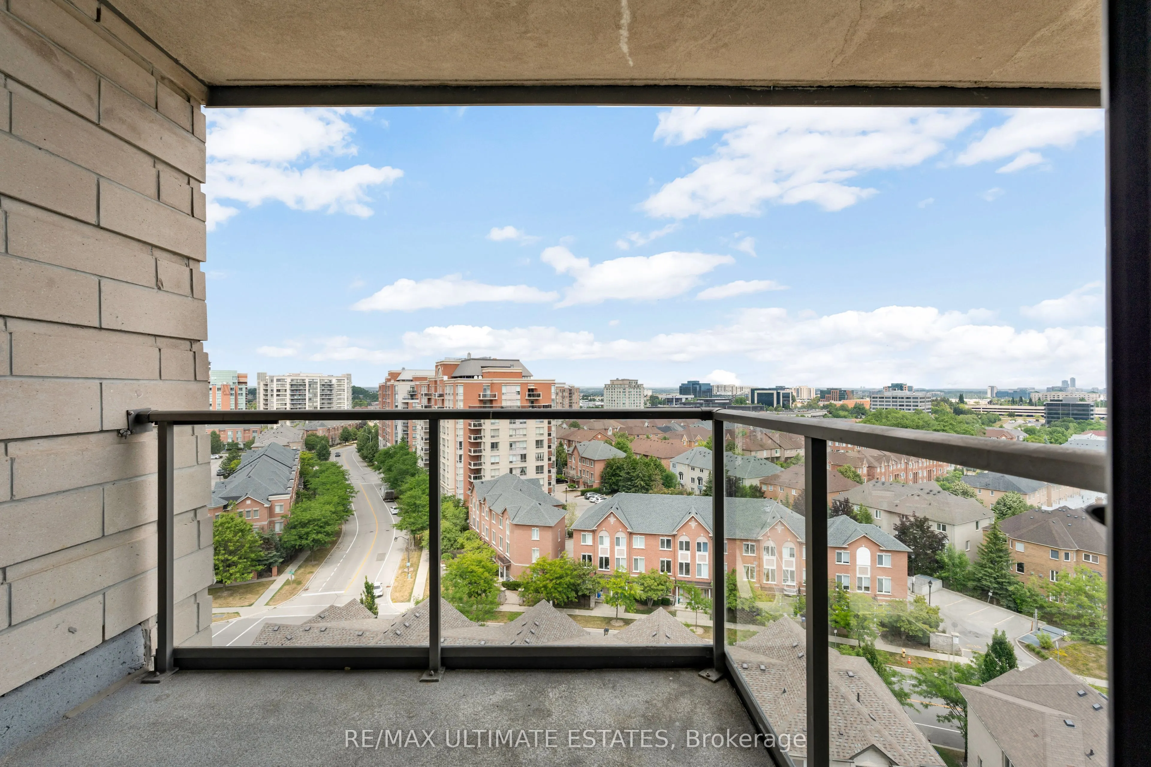 233 South Park Road, #1211