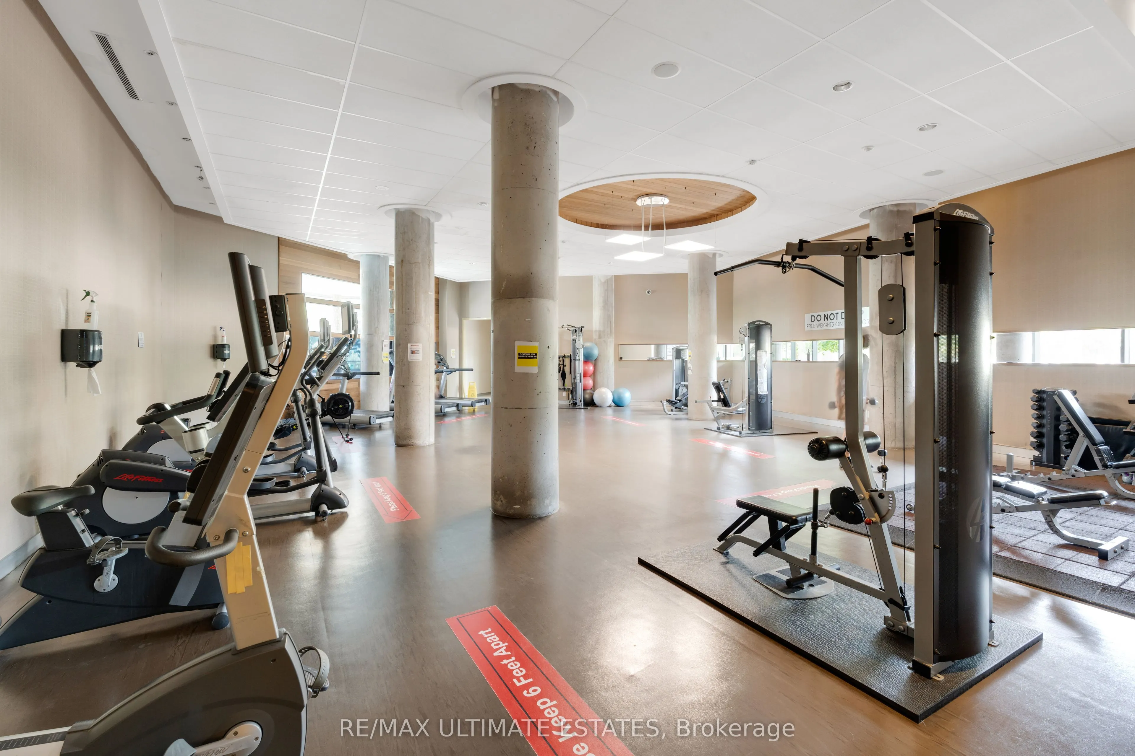 233 South Park Road, #1211