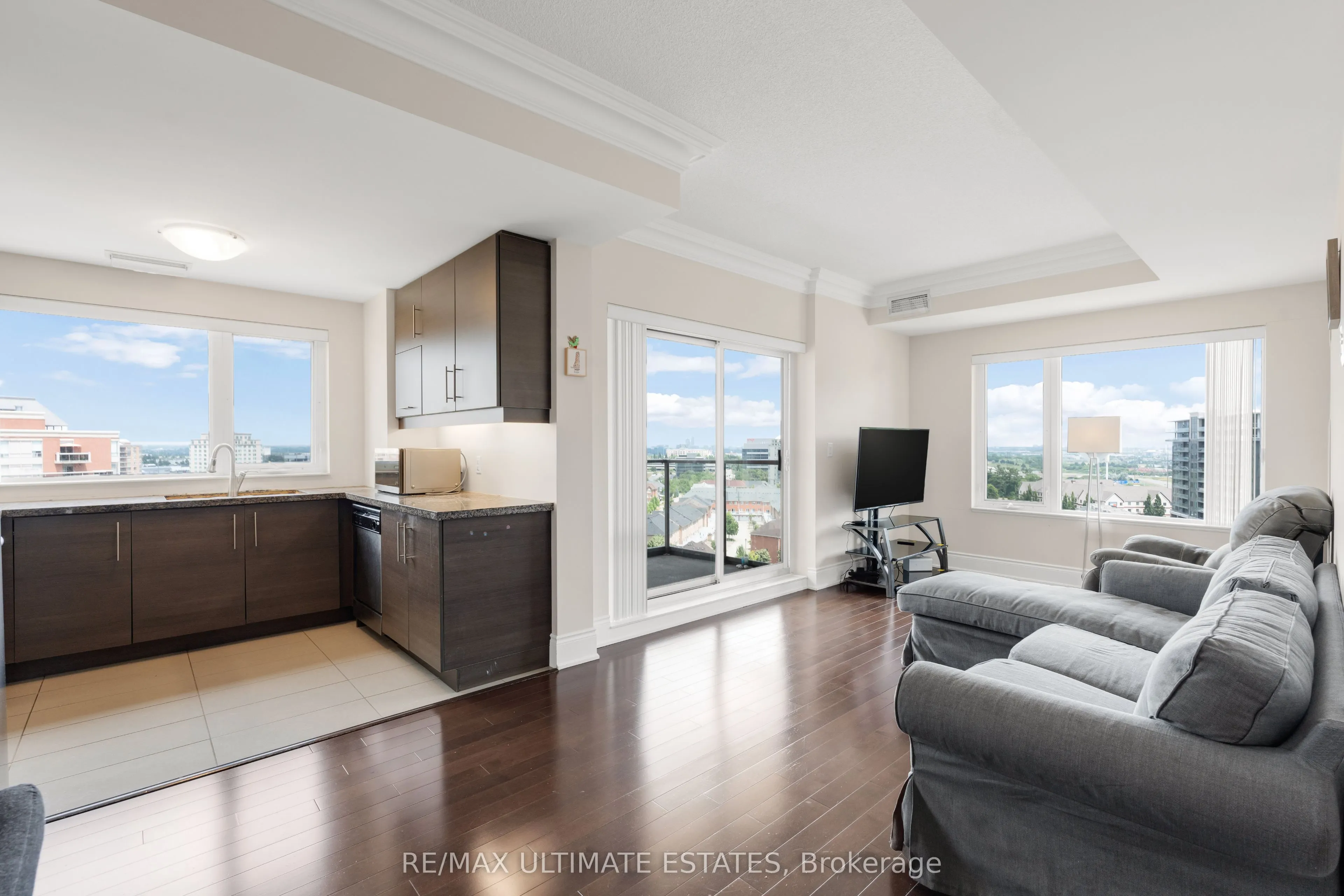 233 South Park Road, #1211
