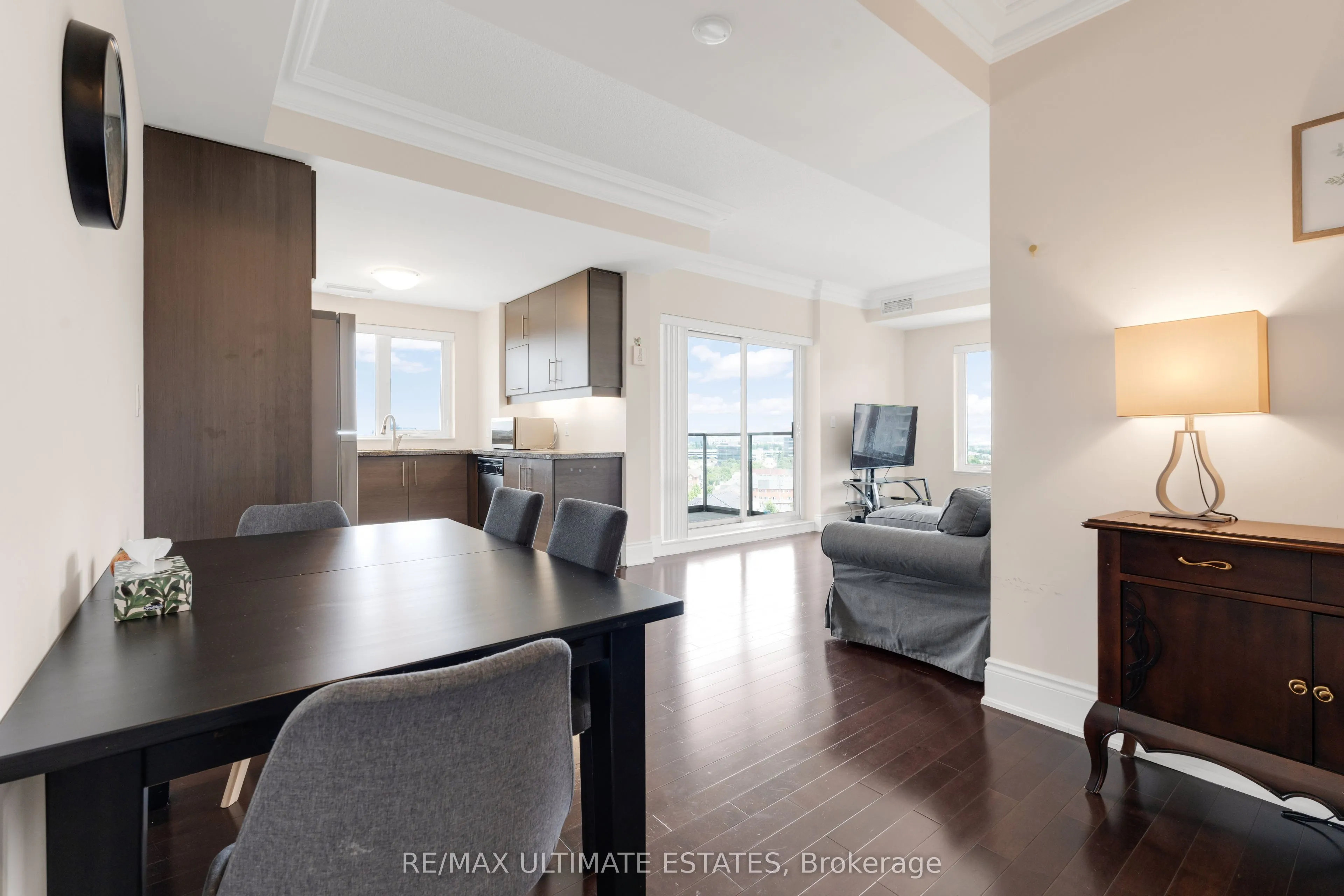 233 South Park Road, #1211