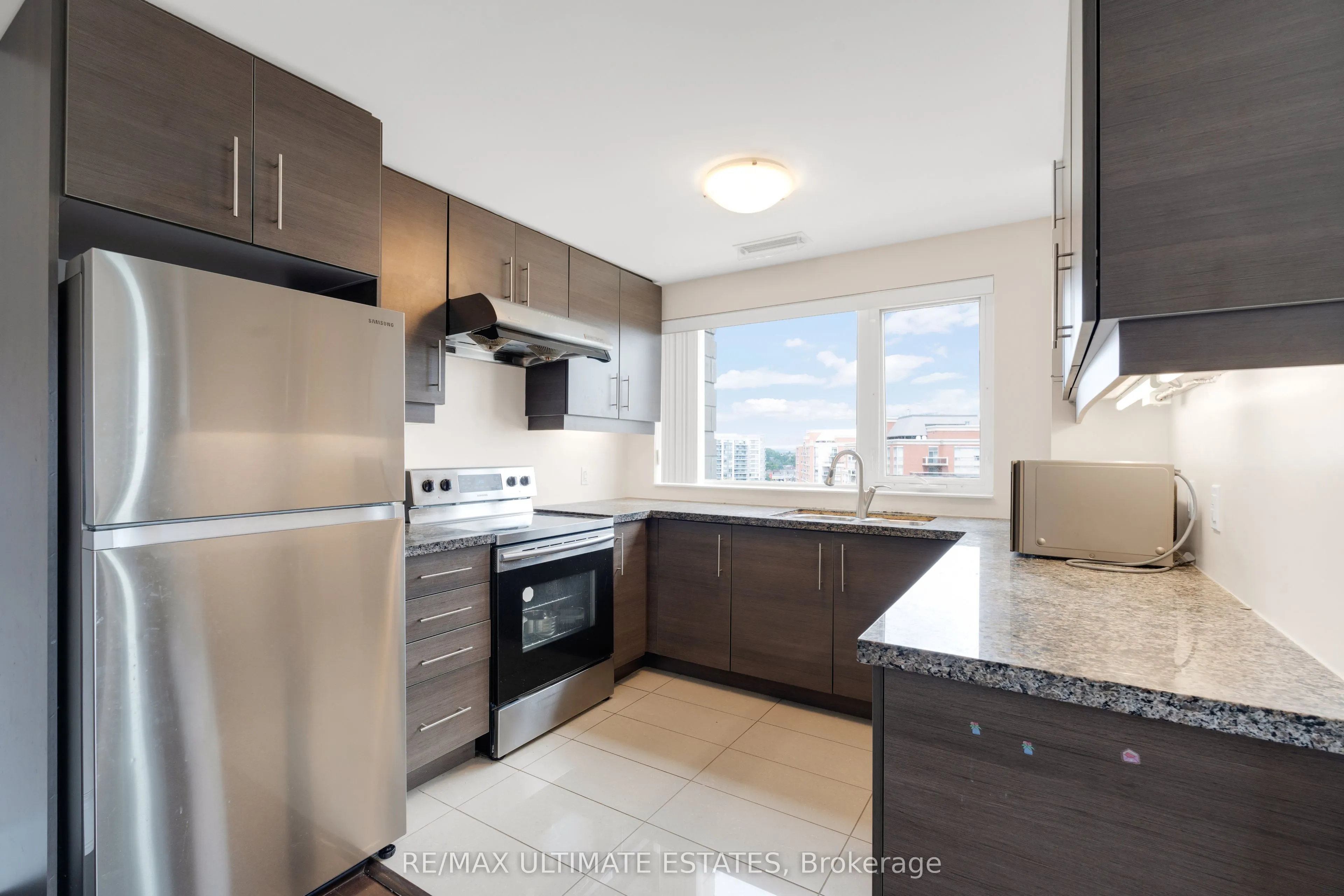 233 South Park Road, #1211