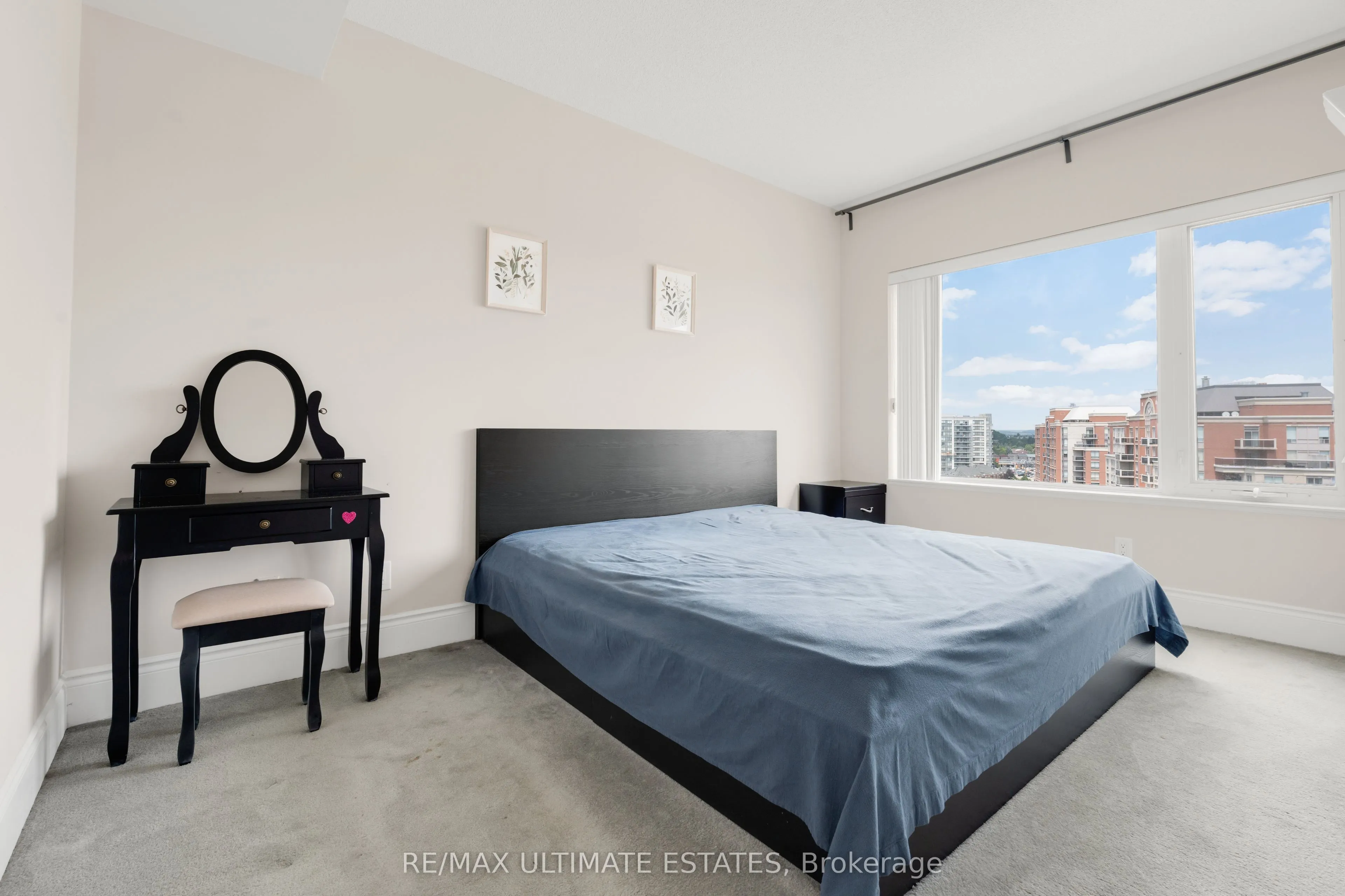 233 South Park Road, #1211