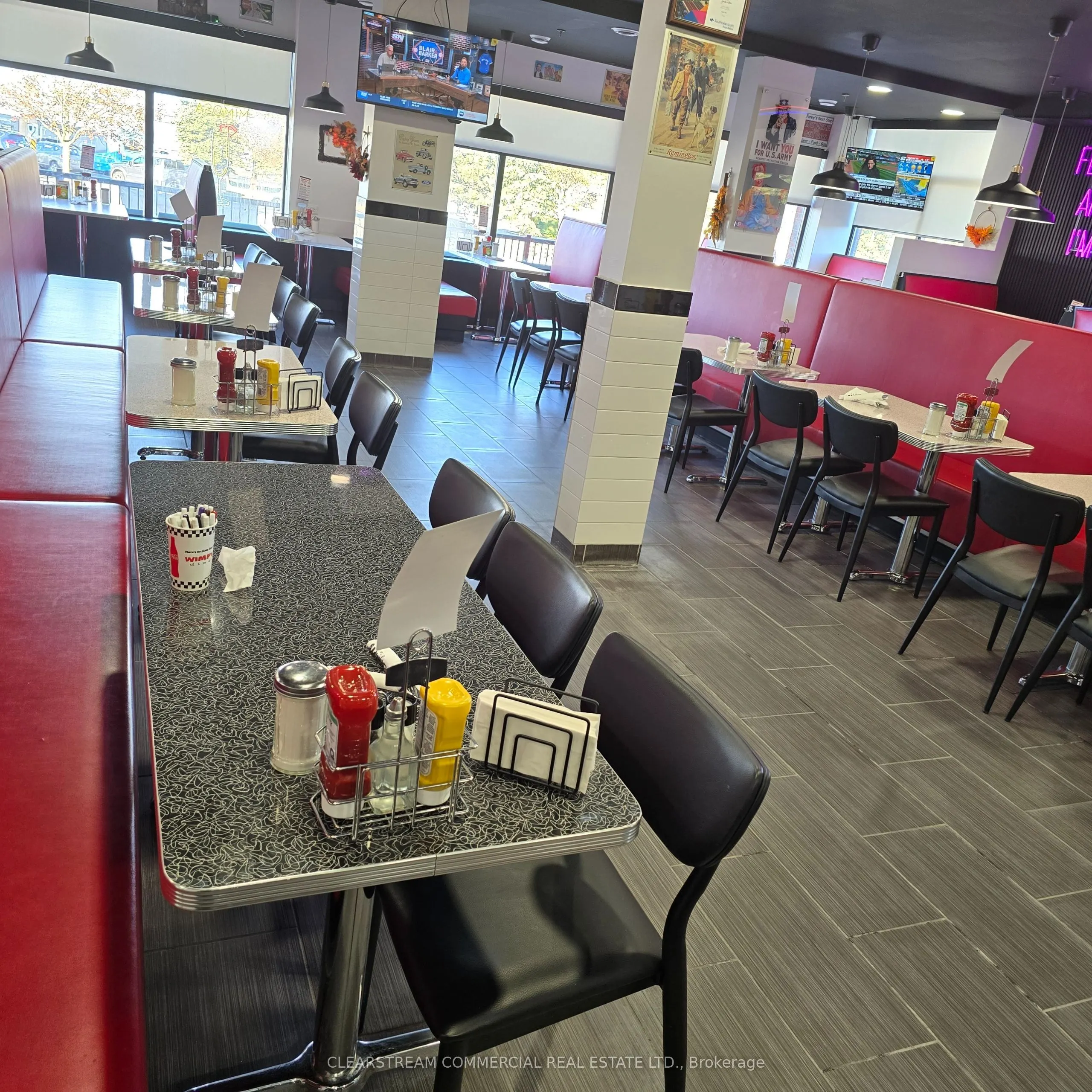 340 Eagle Street W