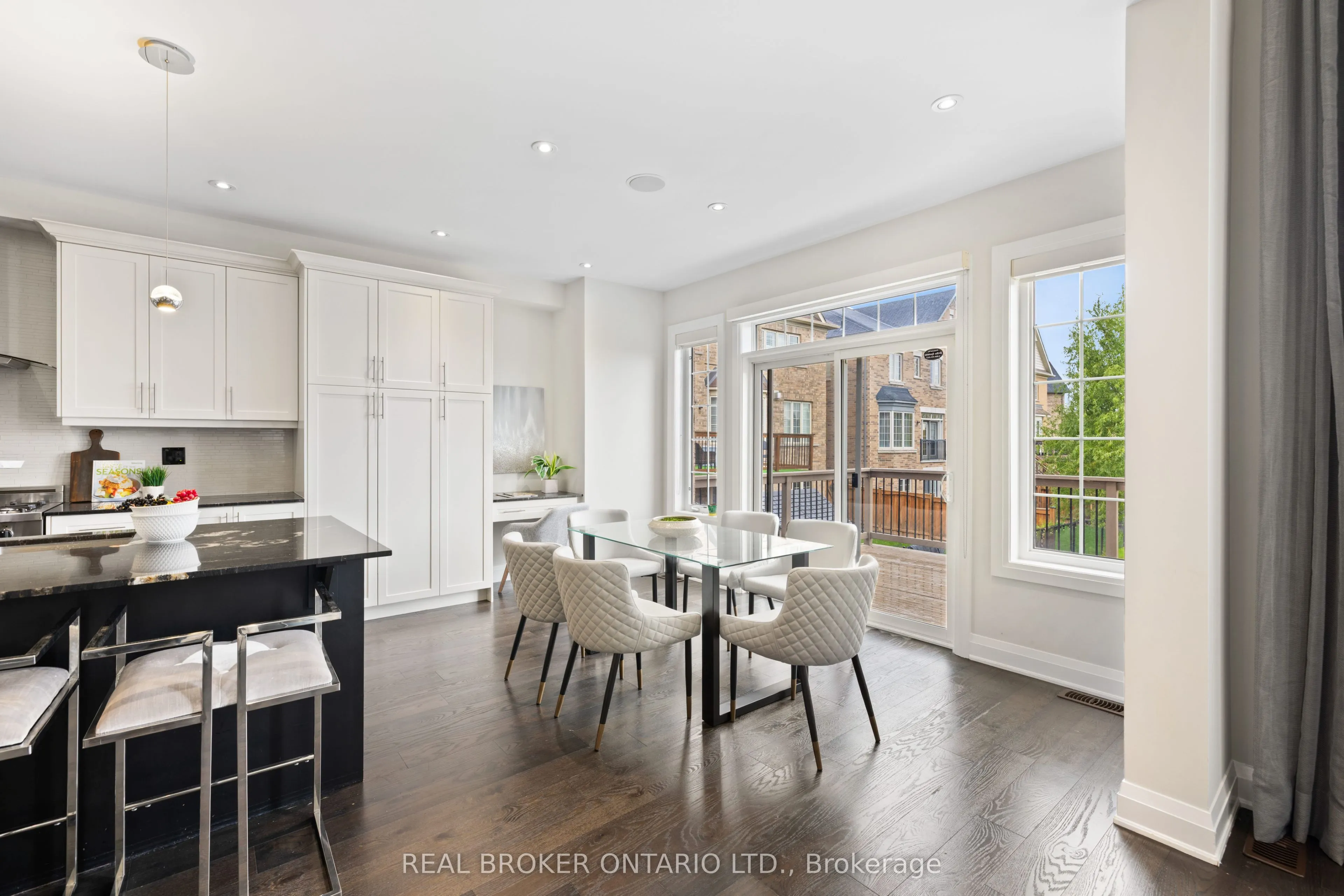 41 Pelee Avenue