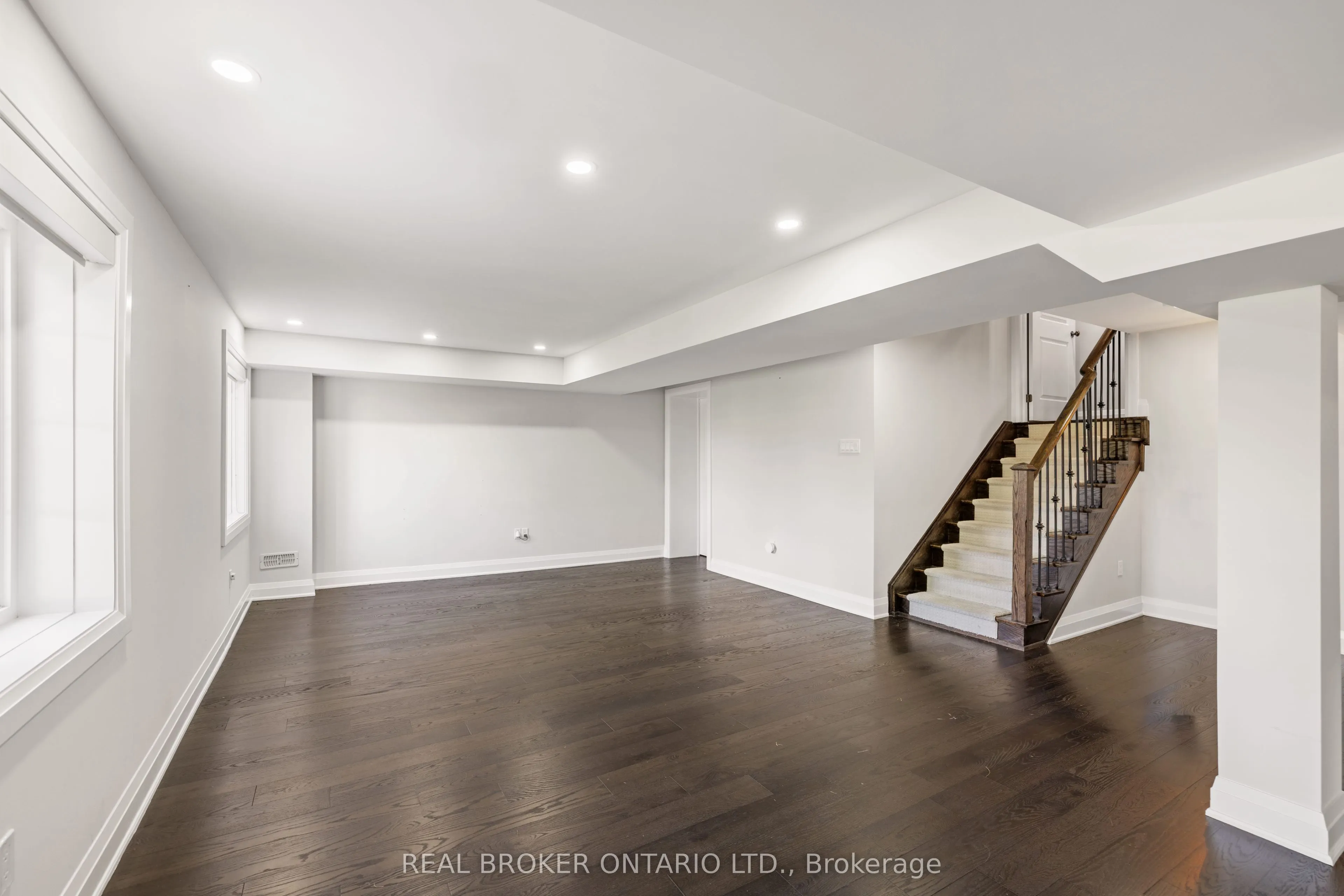41 Pelee Avenue