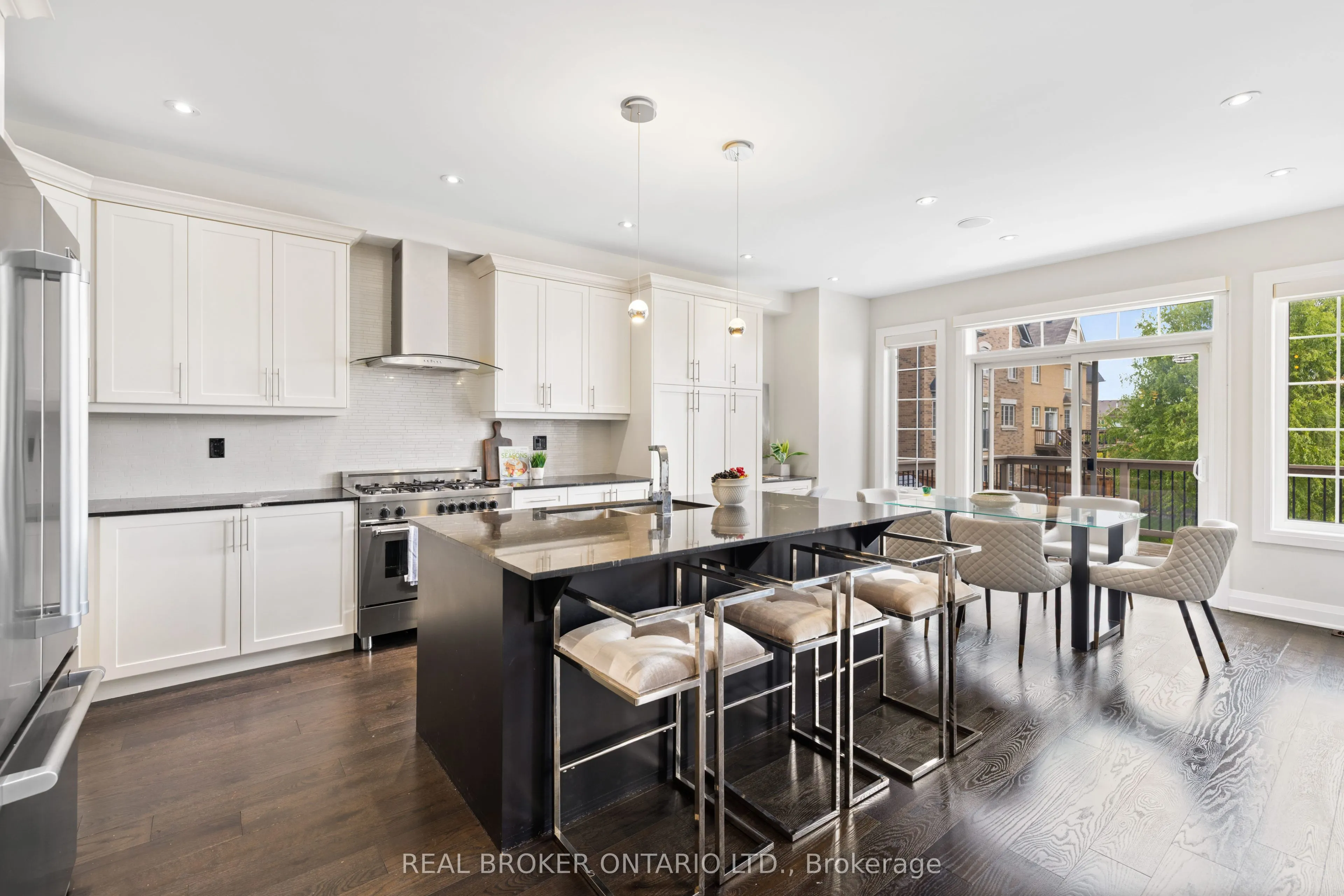 41 Pelee Avenue