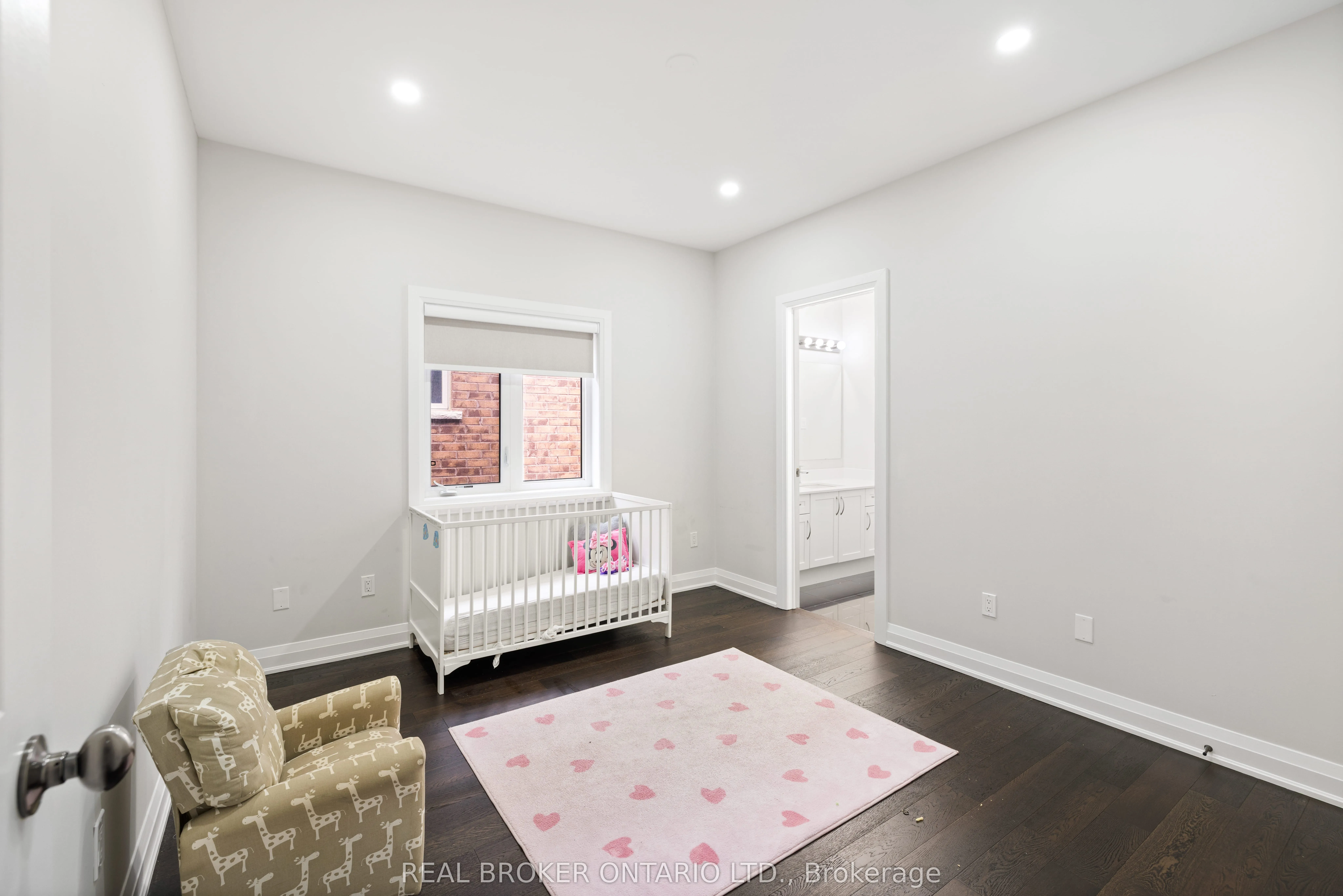41 Pelee Avenue