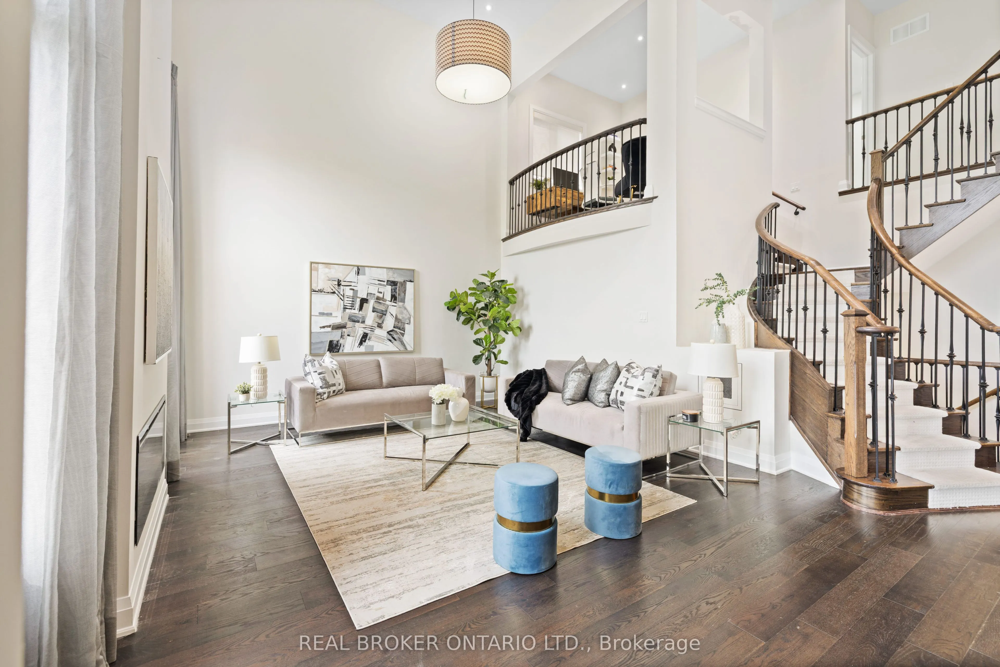 41 Pelee Avenue