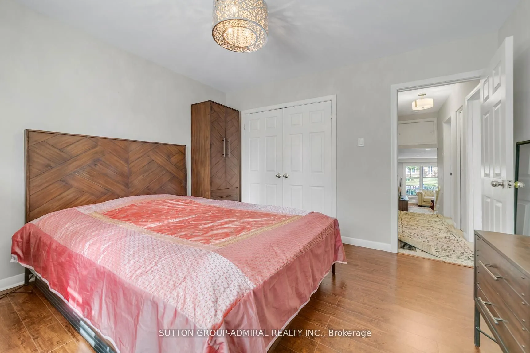 10 Kitimat Crescent