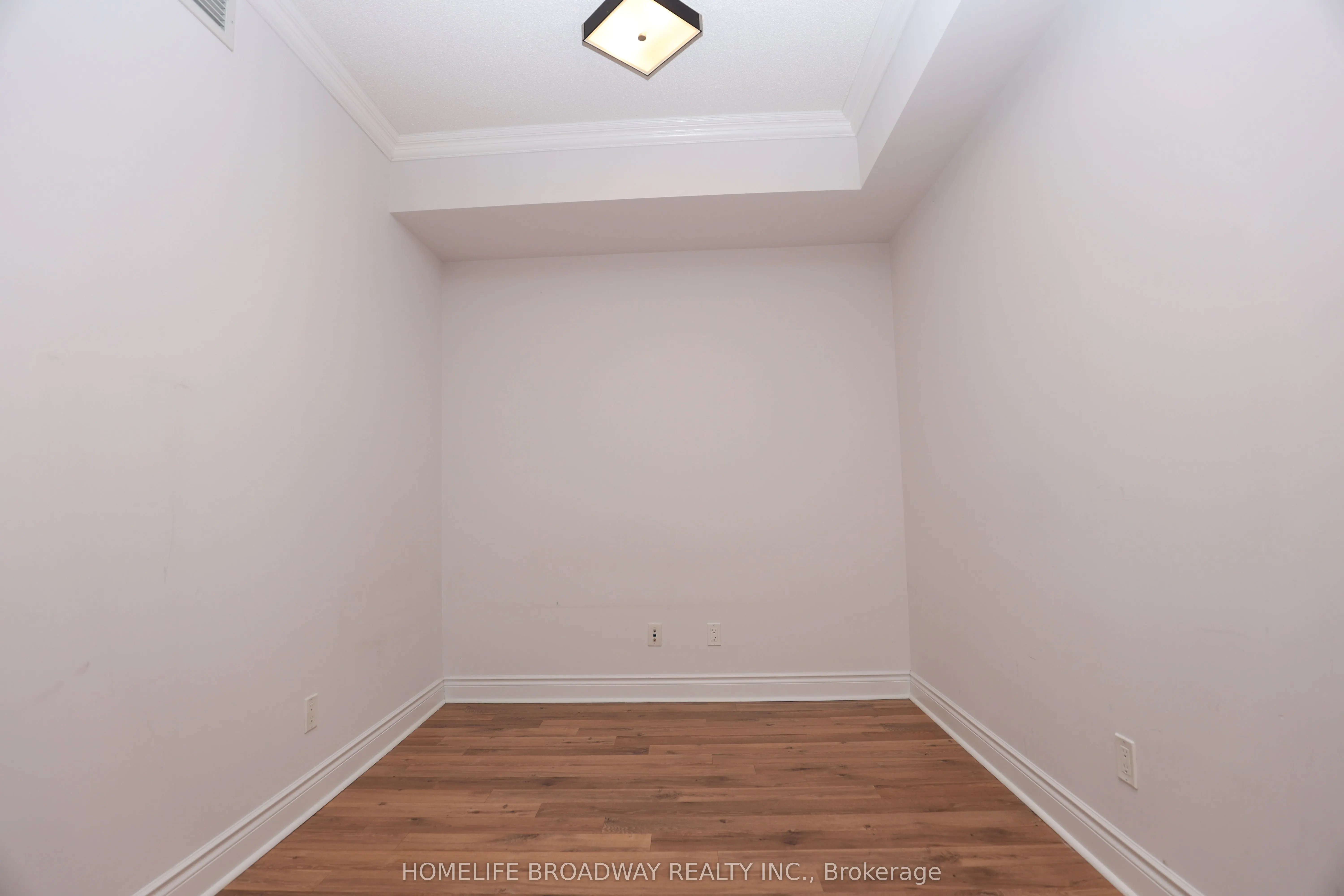 23 Cox Boulevard, #180