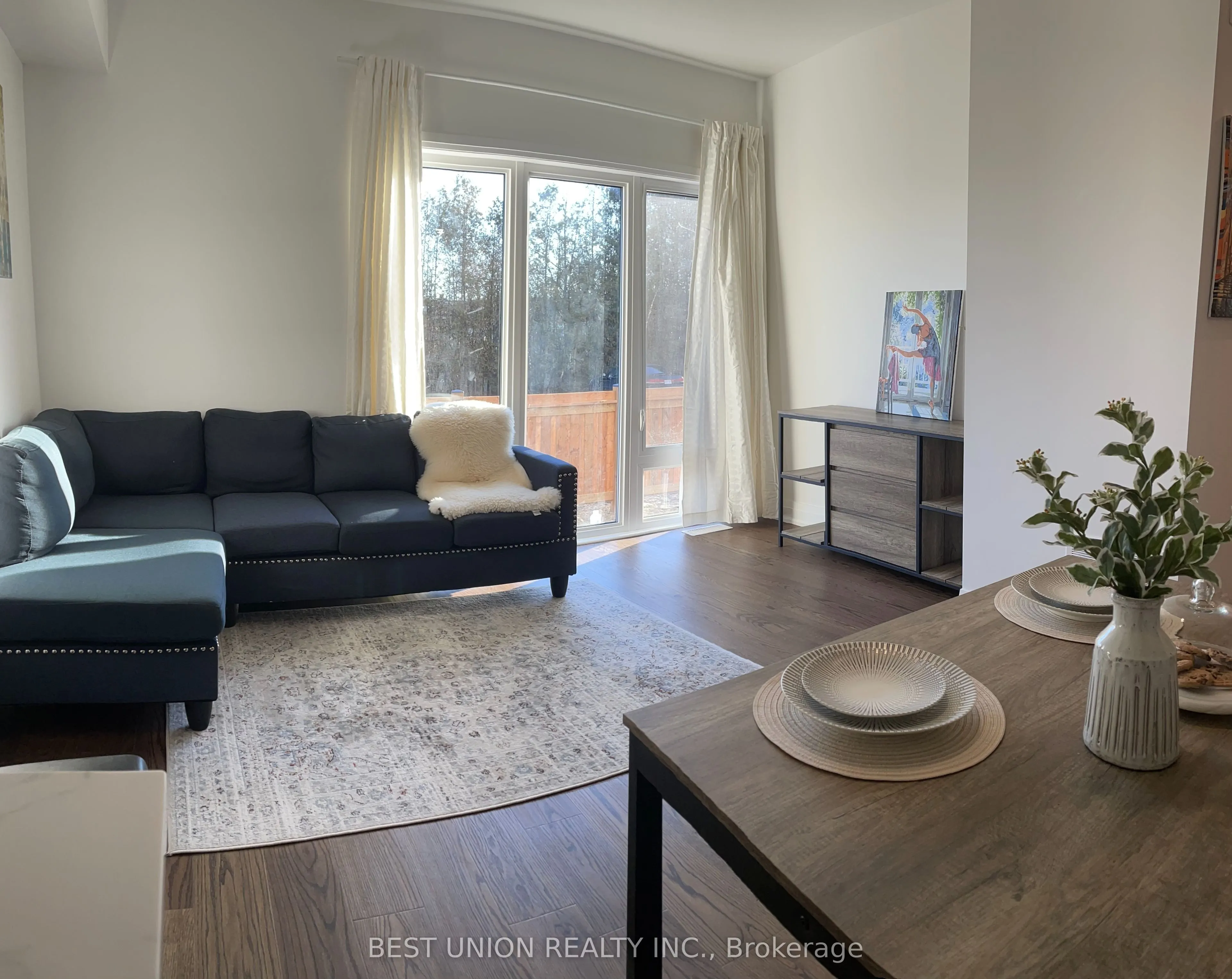 17 Persica Street, #Lower